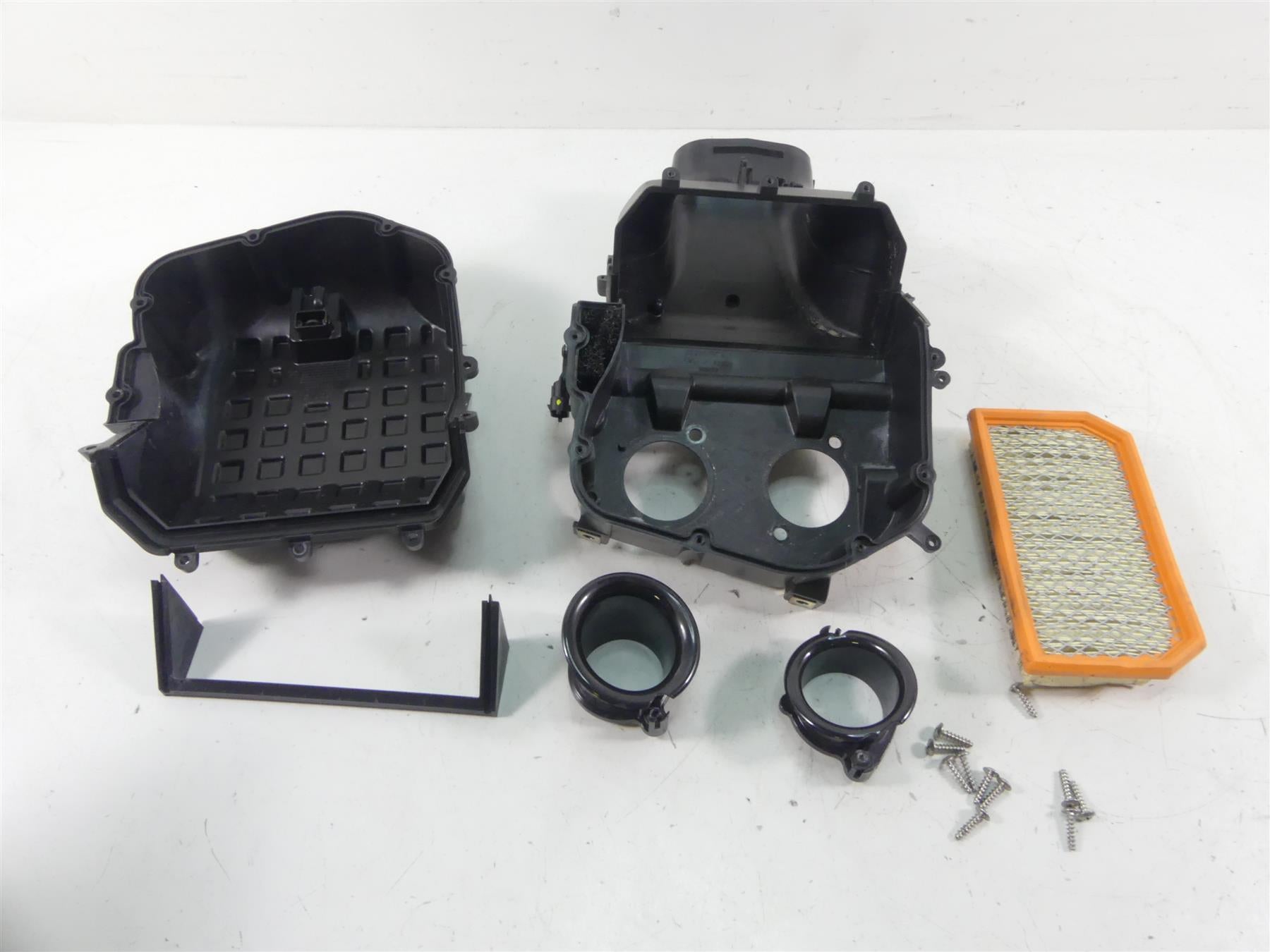 2021 Aprilia RS 660 Air Filter Cleaner Breather Box Airbox 2B006527 2B006529 {{ shop.shopifyCountryName }} - Mototech271