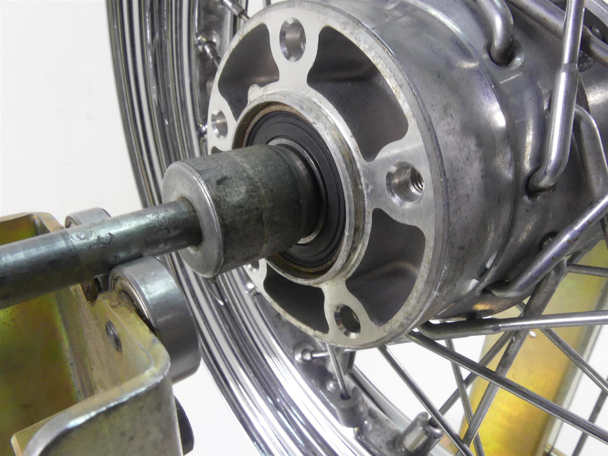 2005 Harley Touring FLHRSI Road King Front 16x3 Spoke Wheel Rim - Read 43440-05A {{ shop.shopifyCountryName }} - Mototech271