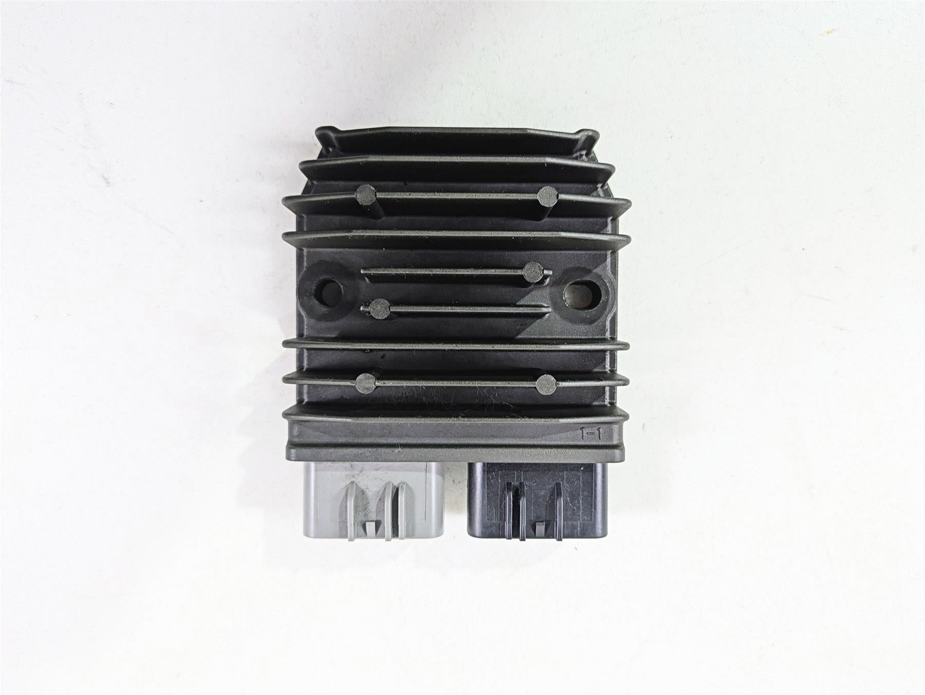 2013 Ducati Hypermotard 821 SP Rectifier Voltage Regulator SH821AA 54040321A {{ shop.shopifyCountryName }} - Mototech271