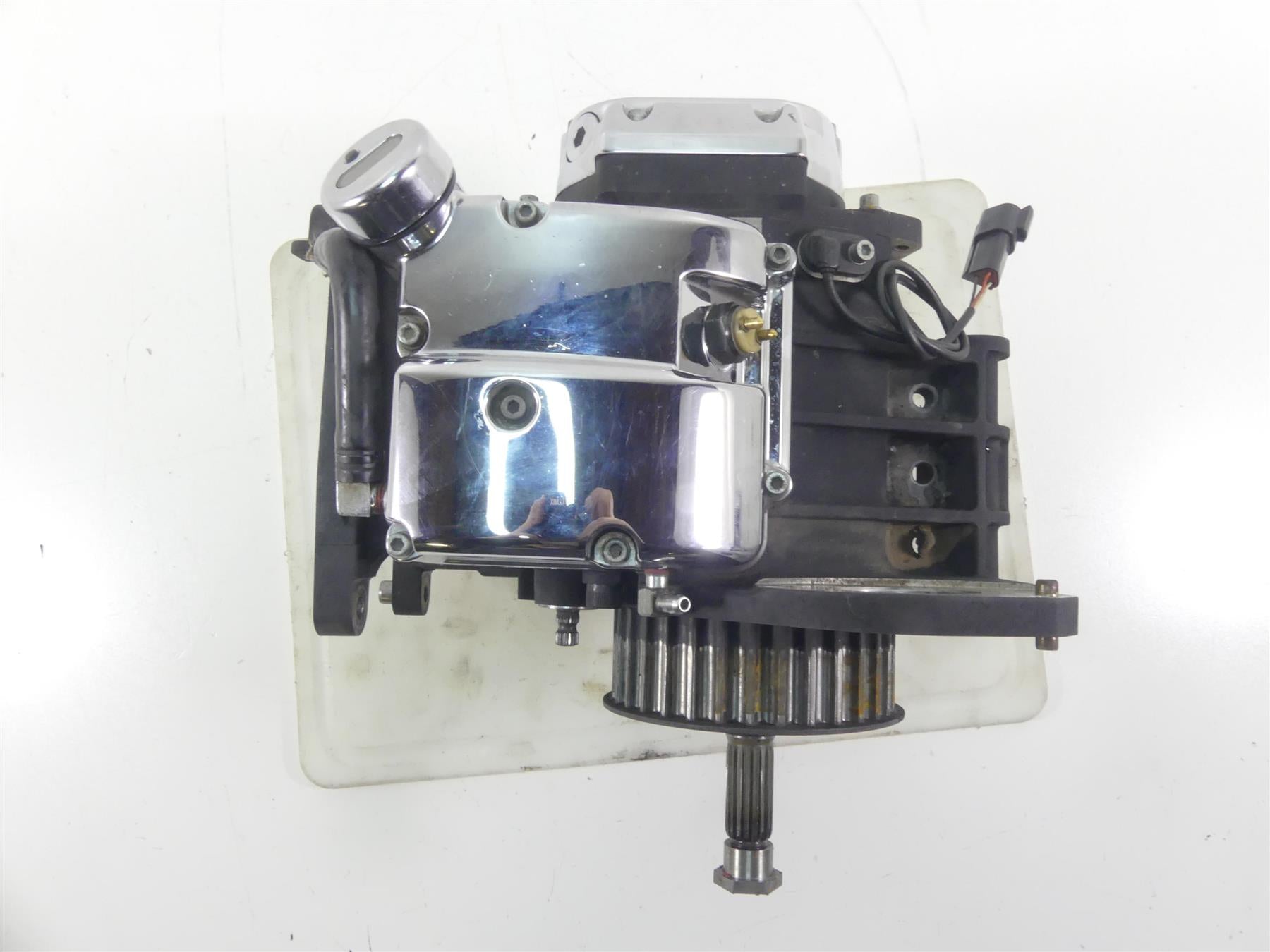 2004 Harley FXDWGI Dyna Wide Glide Transmission 5 Speed Gear Box 33038-04 {{ shop.shopifyCountryName }} - Mototech271