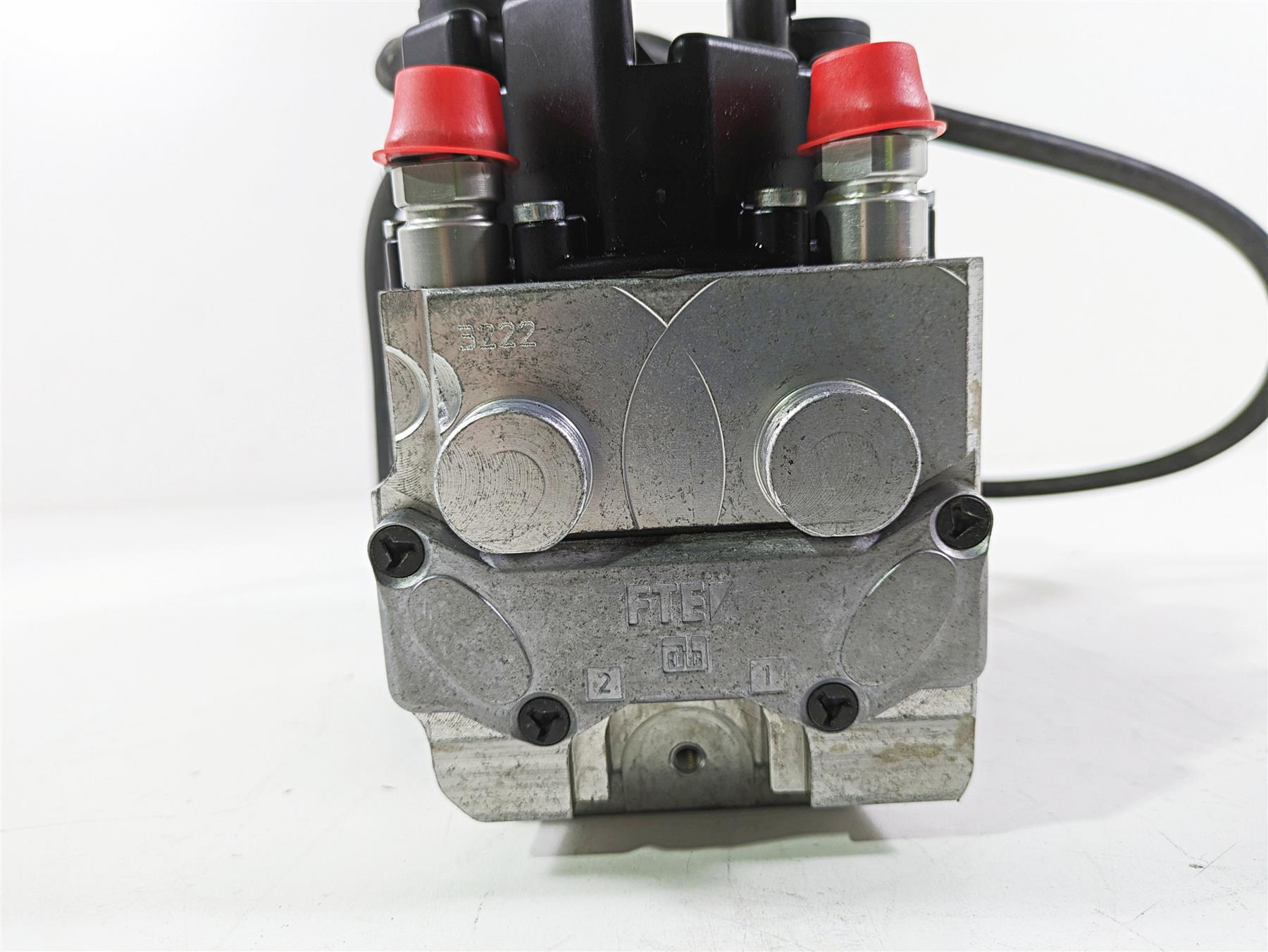 2004 BMW R1150GS R21 Abs Brake Module Block Pump Module Integral 34517660909 {{ shop.shopifyCountryName }} - Mototech271