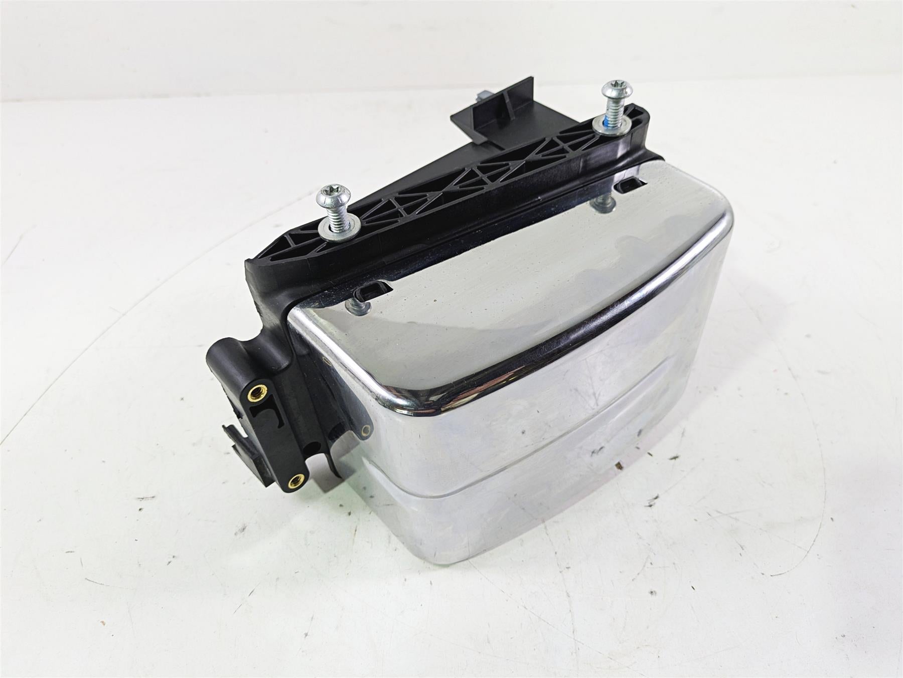 2015 Harley FXDL Dyna Low Rider Electric Holder Tray & Chrome Cover 70367-12 {{ shop.shopifyCountryName }} - Mototech271