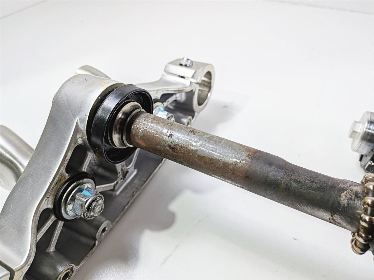 2006 Suzuki C90 VL1500T Boulevard Front End Fork Set 51103-10F70 51104-10F70 {{ shop.shopifyCountryName }} - Mototech271