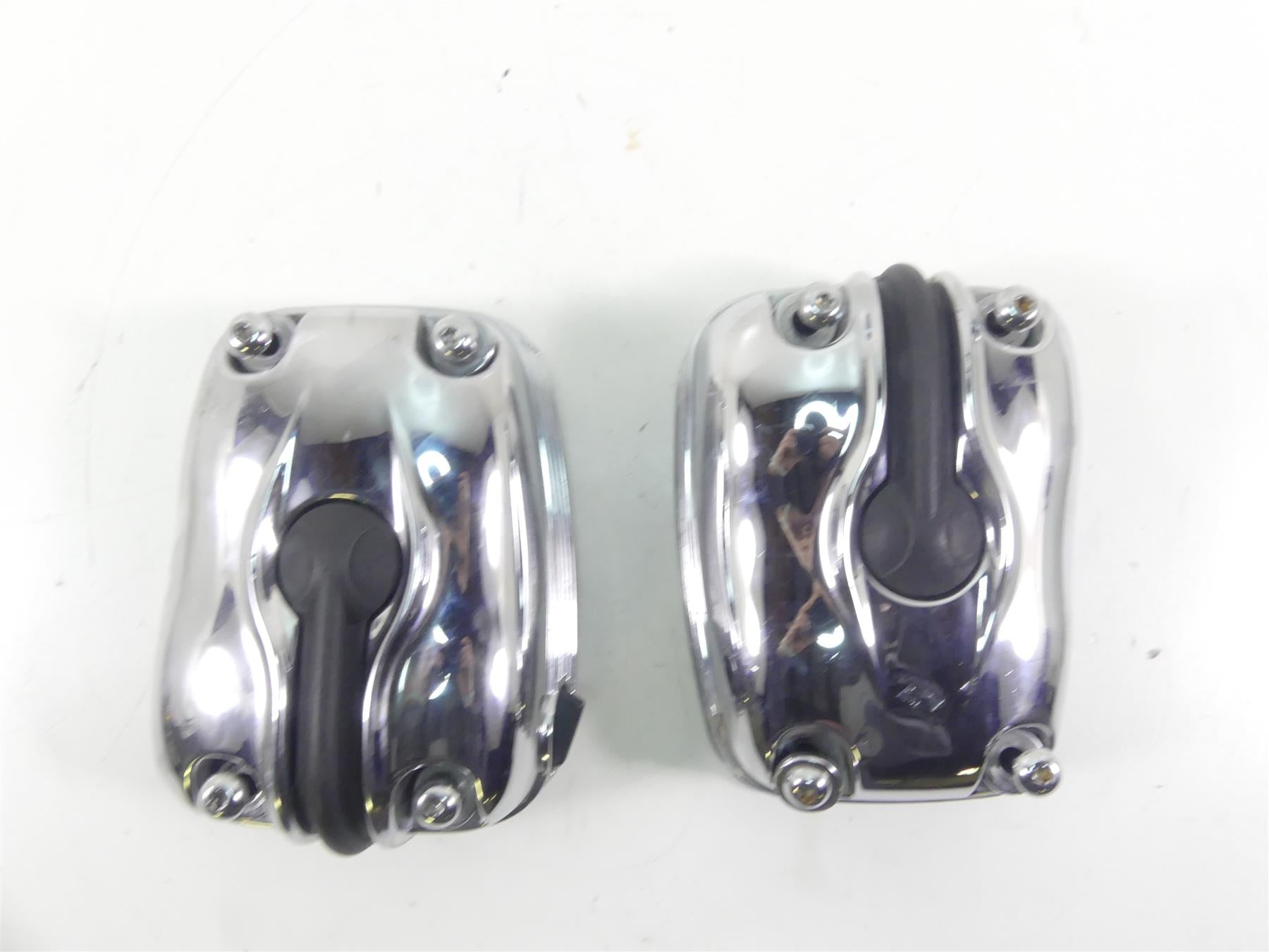 2003 BMW R1200 CL K30 Chrome Cylinderhead Valve Cover Set 7670168 7670167 {{ shop.shopifyCountryName }} - Mototech271