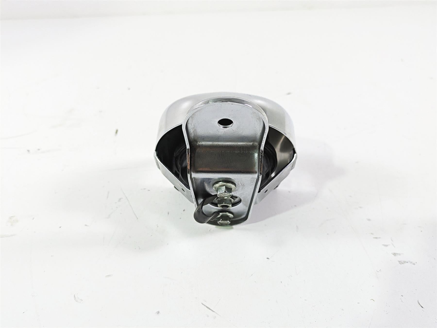 2008 Harley Touring FLHTCU E-Glide 105TH Horn With Chrome Cover 61300478A {{ shop.shopifyCountryName }} - Mototech271