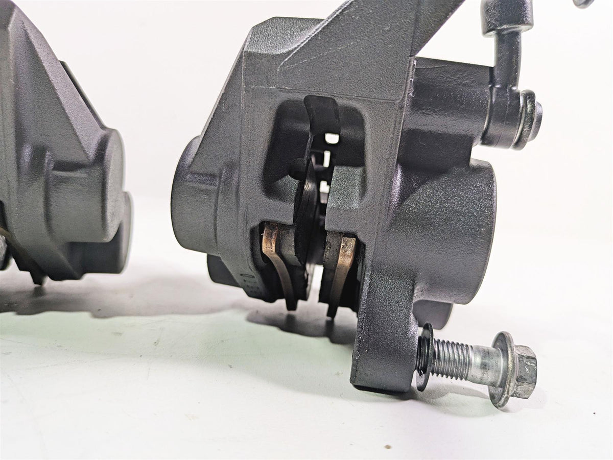 2009 Yamaha FZ1 FZS10 Fazer Front Brake Caliper + Lines Set 2D1-2580T-00 {{ shop.shopifyCountryName }} - Mototech271