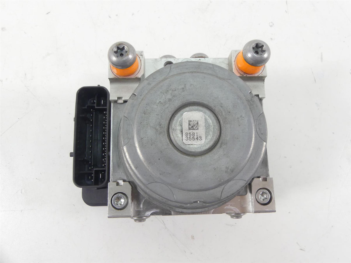 2015 BMW R1200RT K52 Abs Brake Pump Pressure Module 34518561705 8554177 {{ shop.shopifyCountryName }} - Mototech271