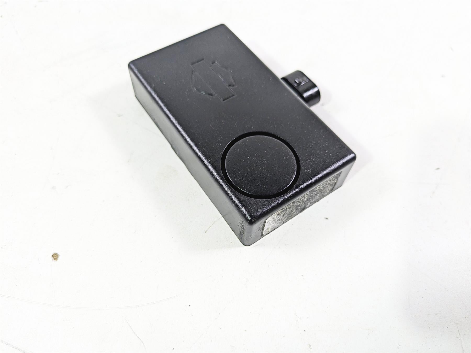 2011 Harley Touring FLHTCUSE CVO E-Glide Siren Alarm Box 68970-06 {{ shop.shopifyCountryName }} - Mototech271