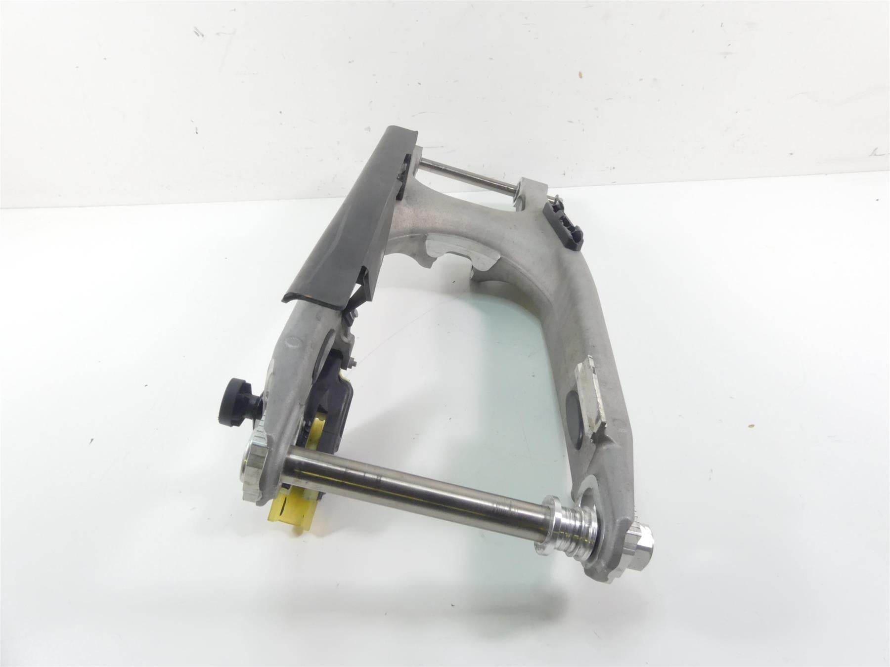 2017 Husqvarna 701 Enduro Rear Swingarm Swing Arm & 25mm Axle 76504030144 {{ shop.shopifyCountryName }} - Mototech271
