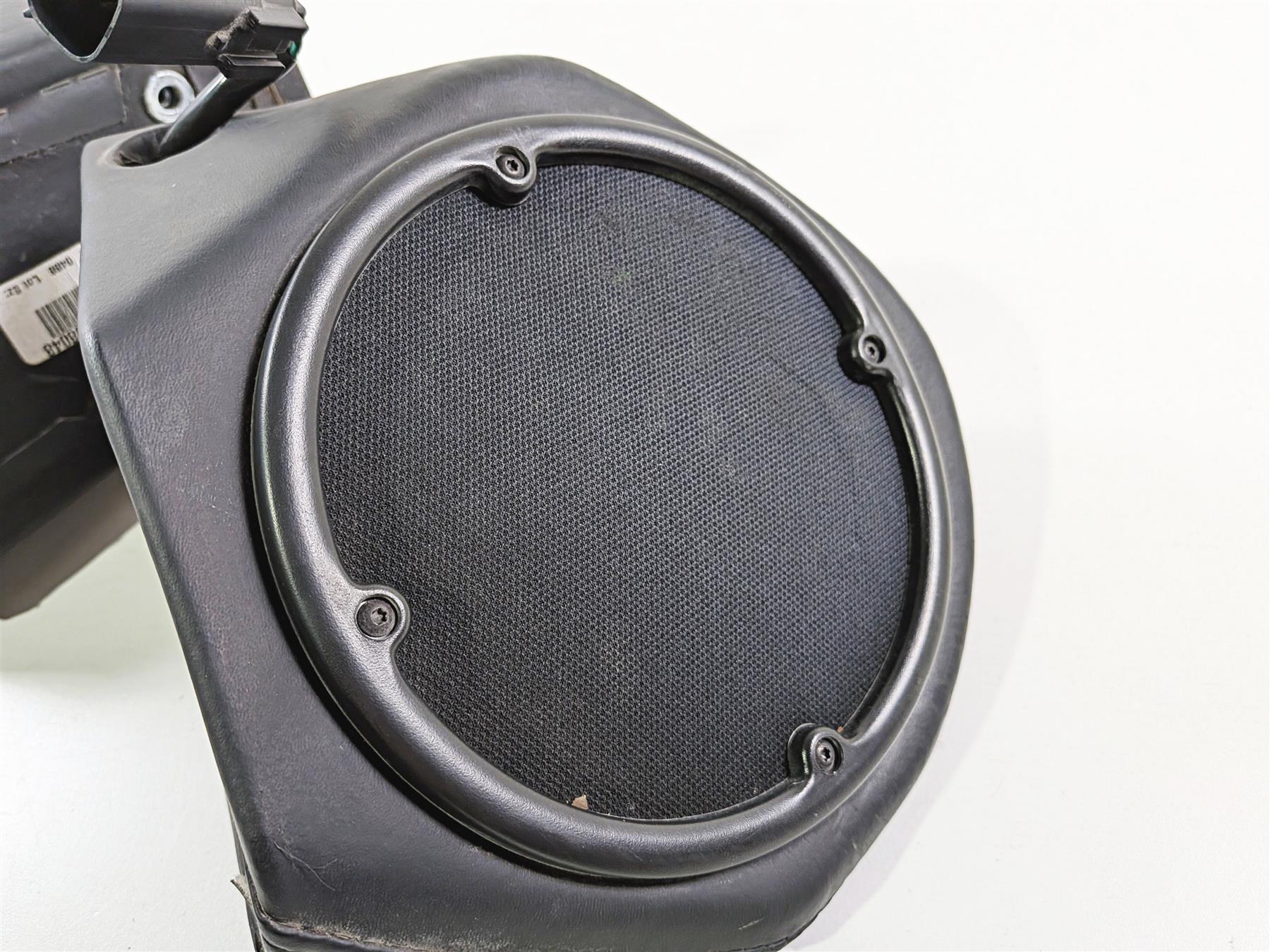 2011 Harley Touring FLHTCU CVO Electra Glide Trunk Speakers 76301-08A 76284-08A-Mototech271