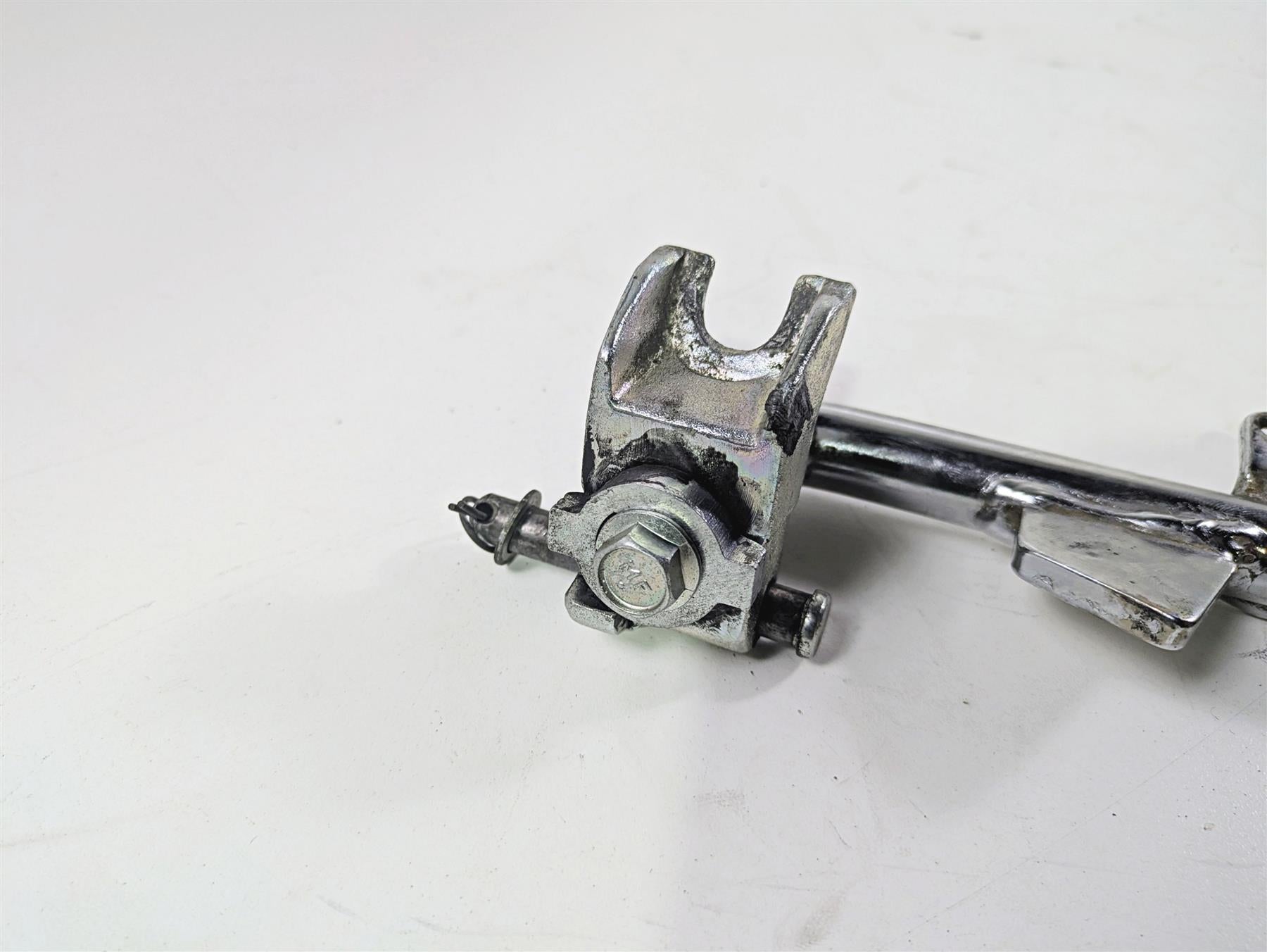 2009 Harley FXDC Dyna Super Glide Side Kickstand Kick Stand 49704-90H {{ shop.shopifyCountryName }} - Mototech271