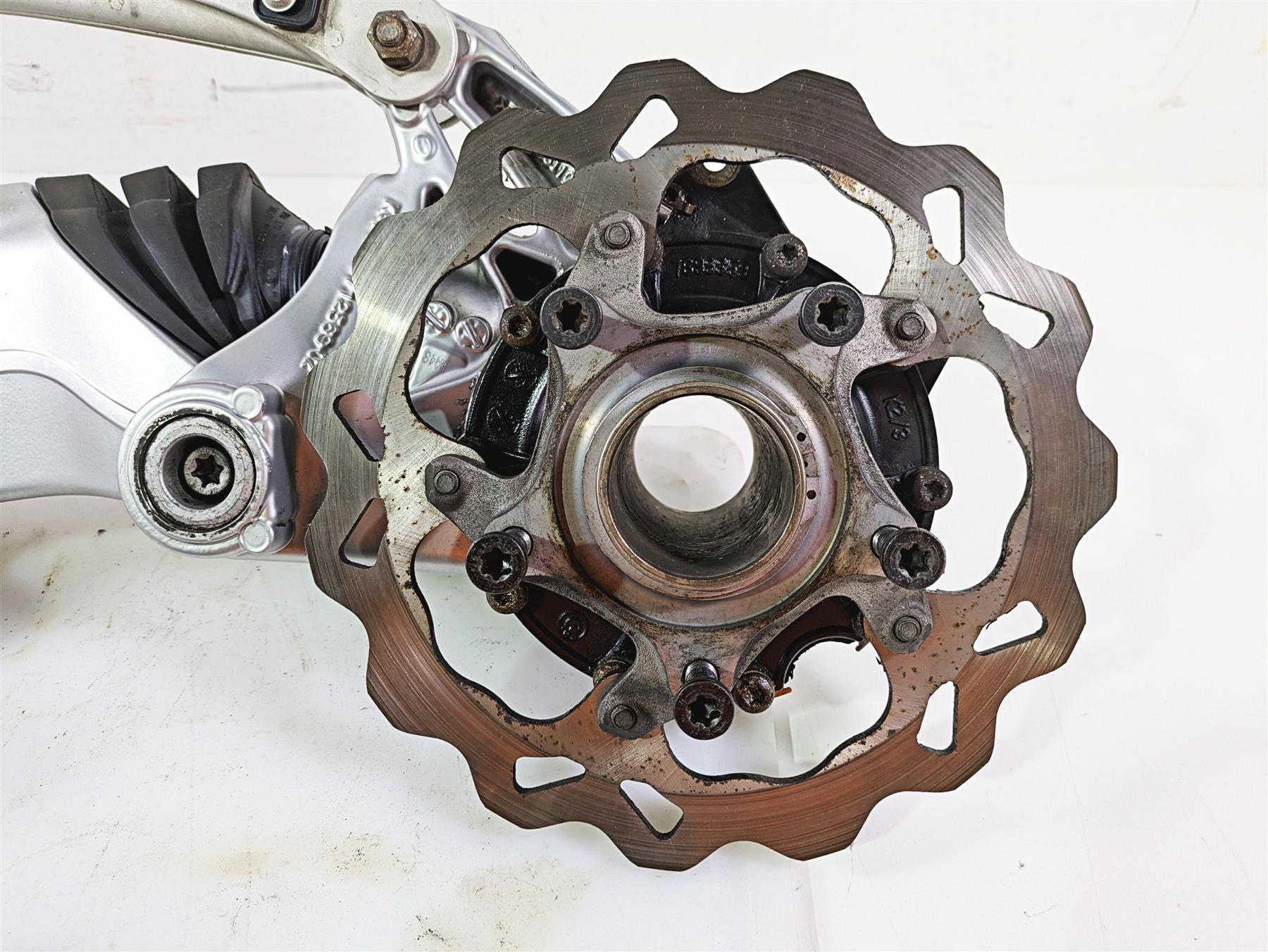 2009 BMW R1200RT K26 Swingarm Differential Drive Shaft 34/13 33117726895 {{ shop.shopifyCountryName }} - Mototech271