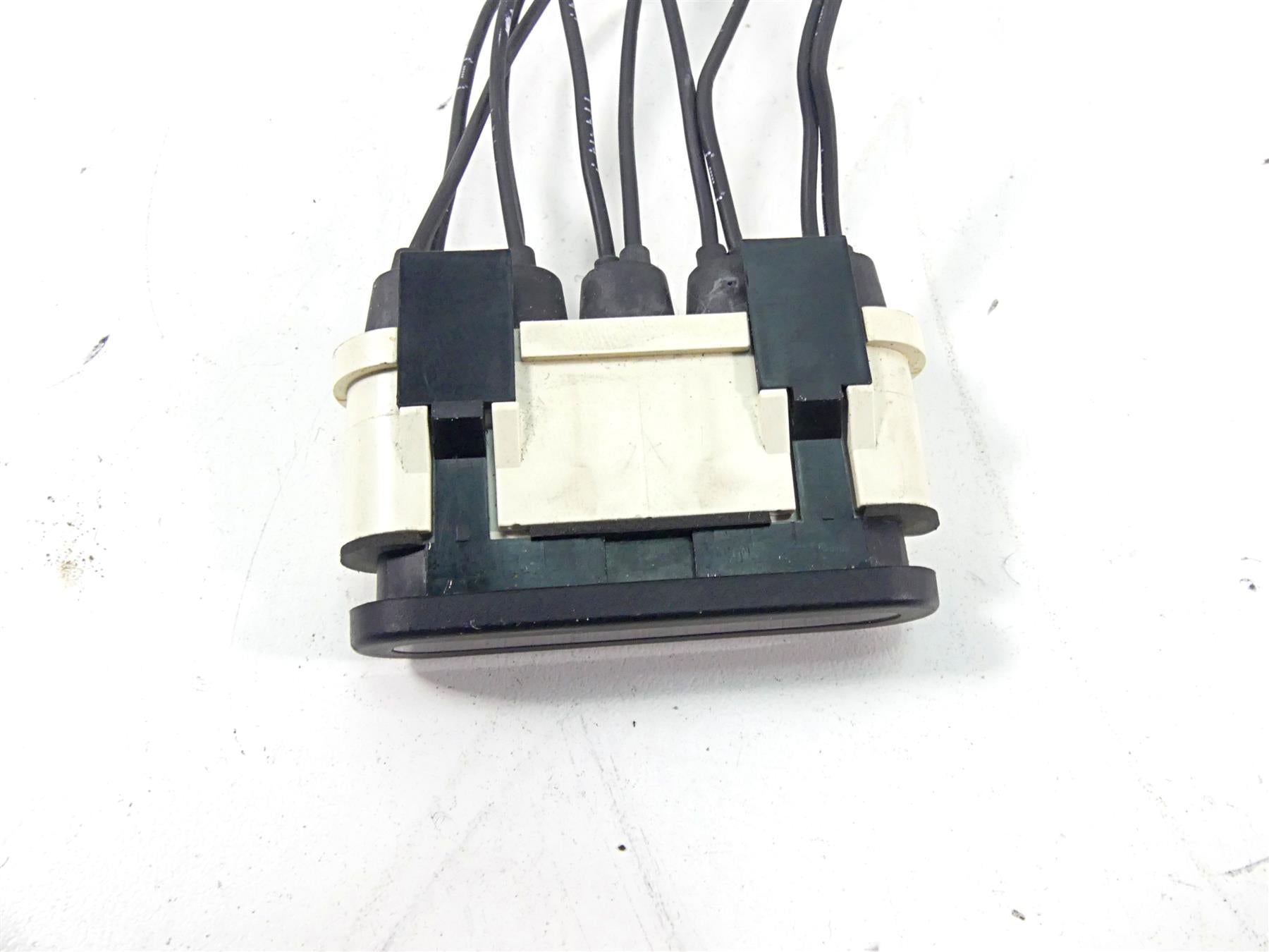 2004 Harley Touring FLHTCUI Electra Glide Instrument Indicator Lights 68789-96B {{ shop.shopifyCountryName }} - Mototech271