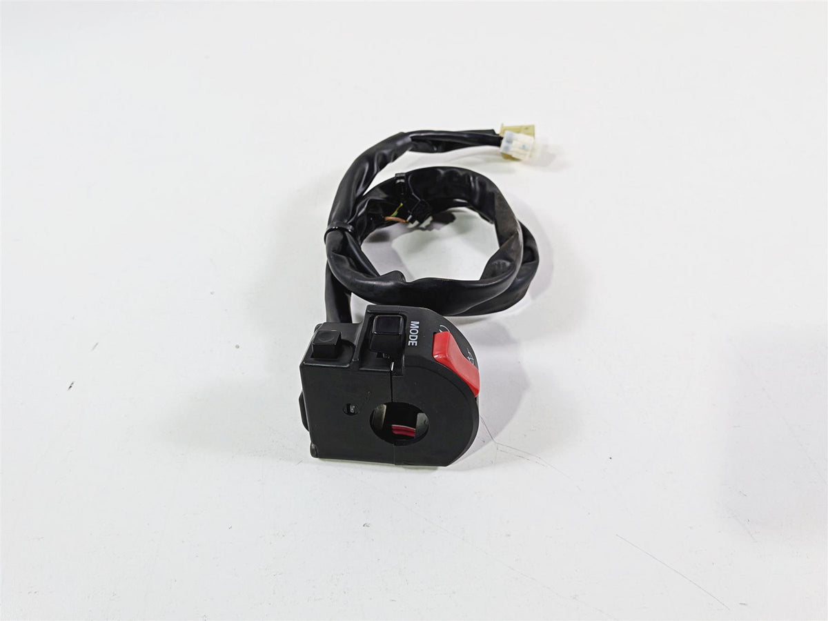 2012 Yamaha XT1200 Super Tenere Clean Right Hand Control Switch 23P-83963-00-00 {{ shop.shopifyCountryName }} - Mototech271