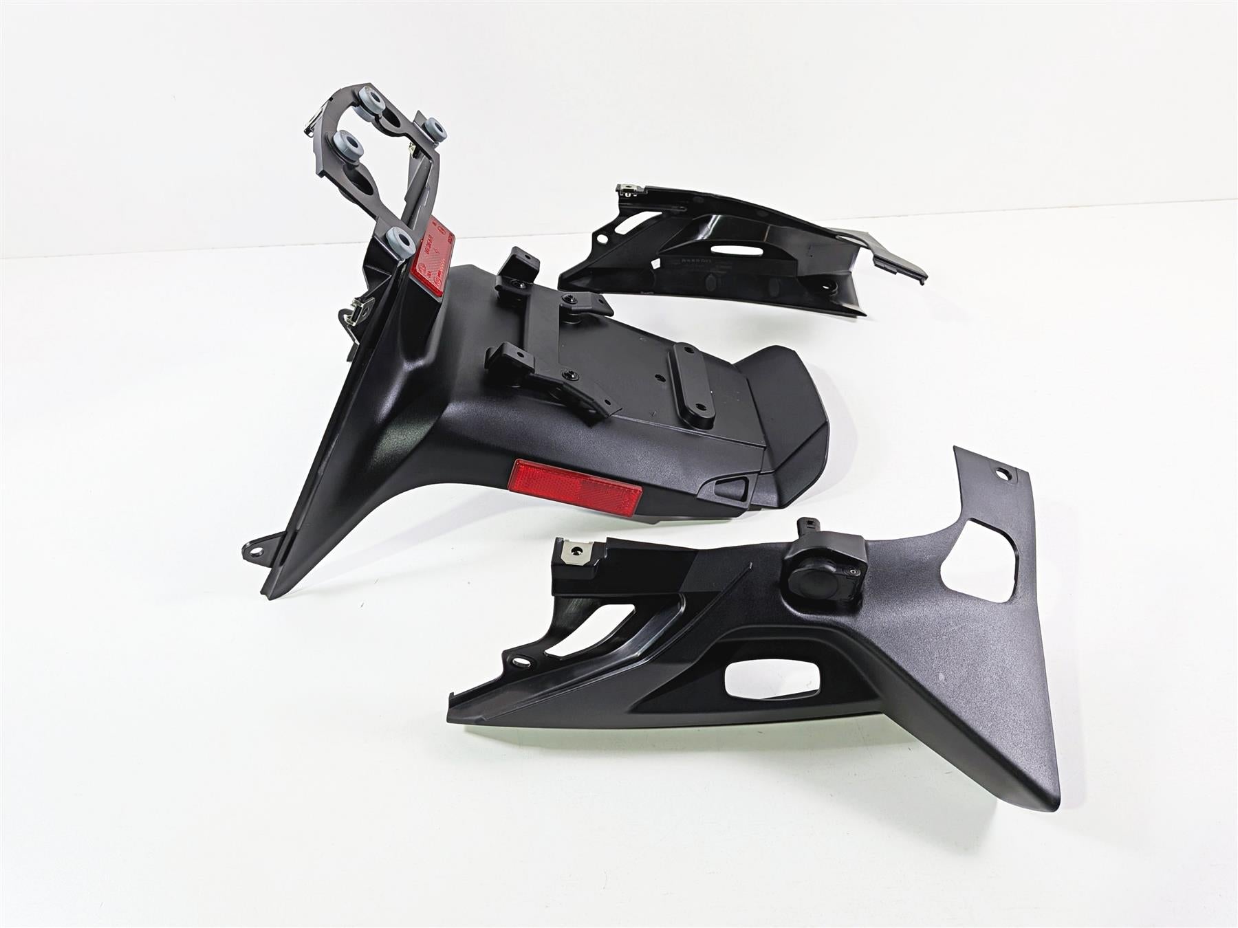 2023 BMW R1250RT RTP K52 Tail Light & Plate Holder Cover Fairings 46627691240 {{ shop.shopifyCountryName }} - Mototech271