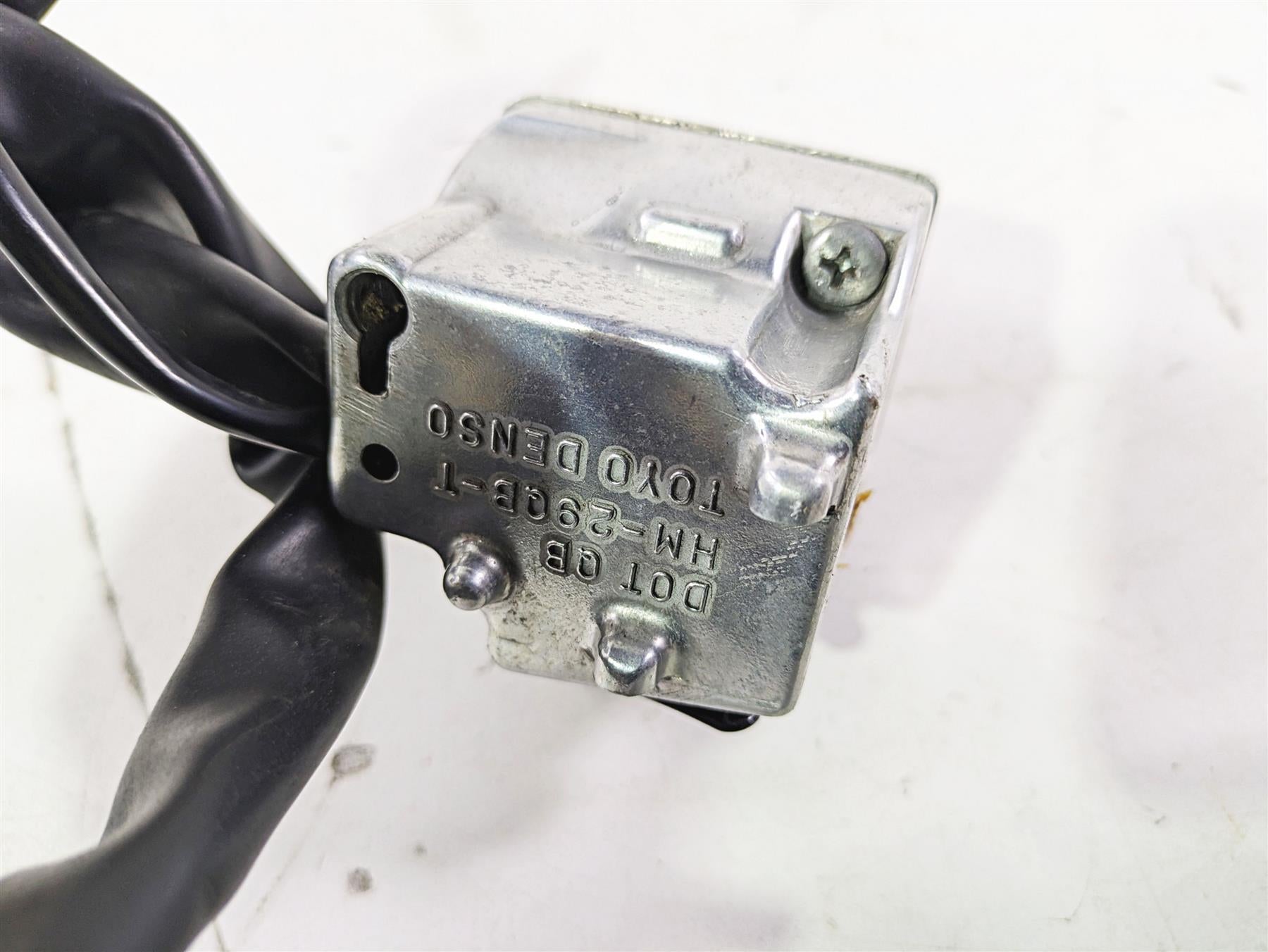 2002 Honda V-Twin VTX1800 C Left Hand Start Stop Control Switch 35020-MCH-000 {{ shop.shopifyCountryName }} - Mototech271