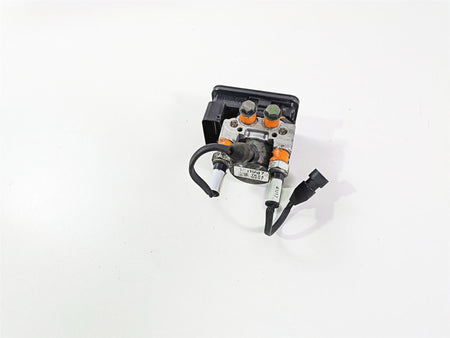 2018 Indian Springfield Dark Horse Abs Brake Pump Pressure Module 2204981 {{ shop.shopifyCountryName }} - Mototech271