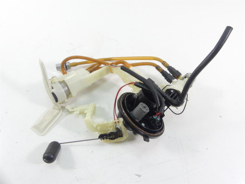2012 Harley Touring FLHX Street Glide Fuel Gas Petrol Pump -Tested 75069-08 {{ shop.shopifyCountryName }} - Mototech271