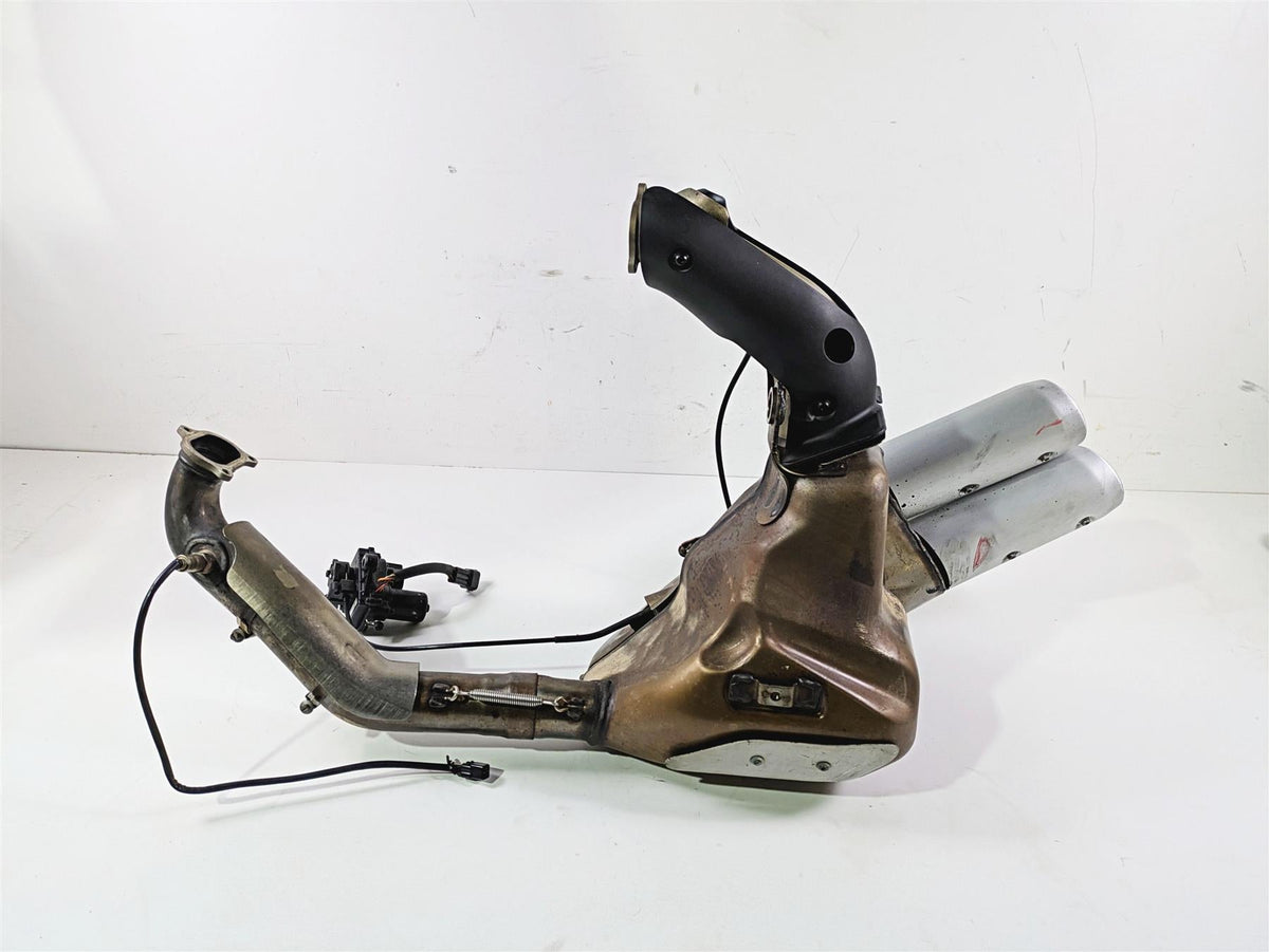 2019 Ducati Supersport 939 S Exhaust System Header Muffler + Servo 57314392A {{ shop.shopifyCountryName }} - Mototech271