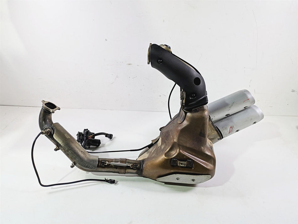 2019 Ducati Supersport 939 S Exhaust System Header Muffler + Servo 57314392A {{ shop.shopifyCountryName }} - Mototech271