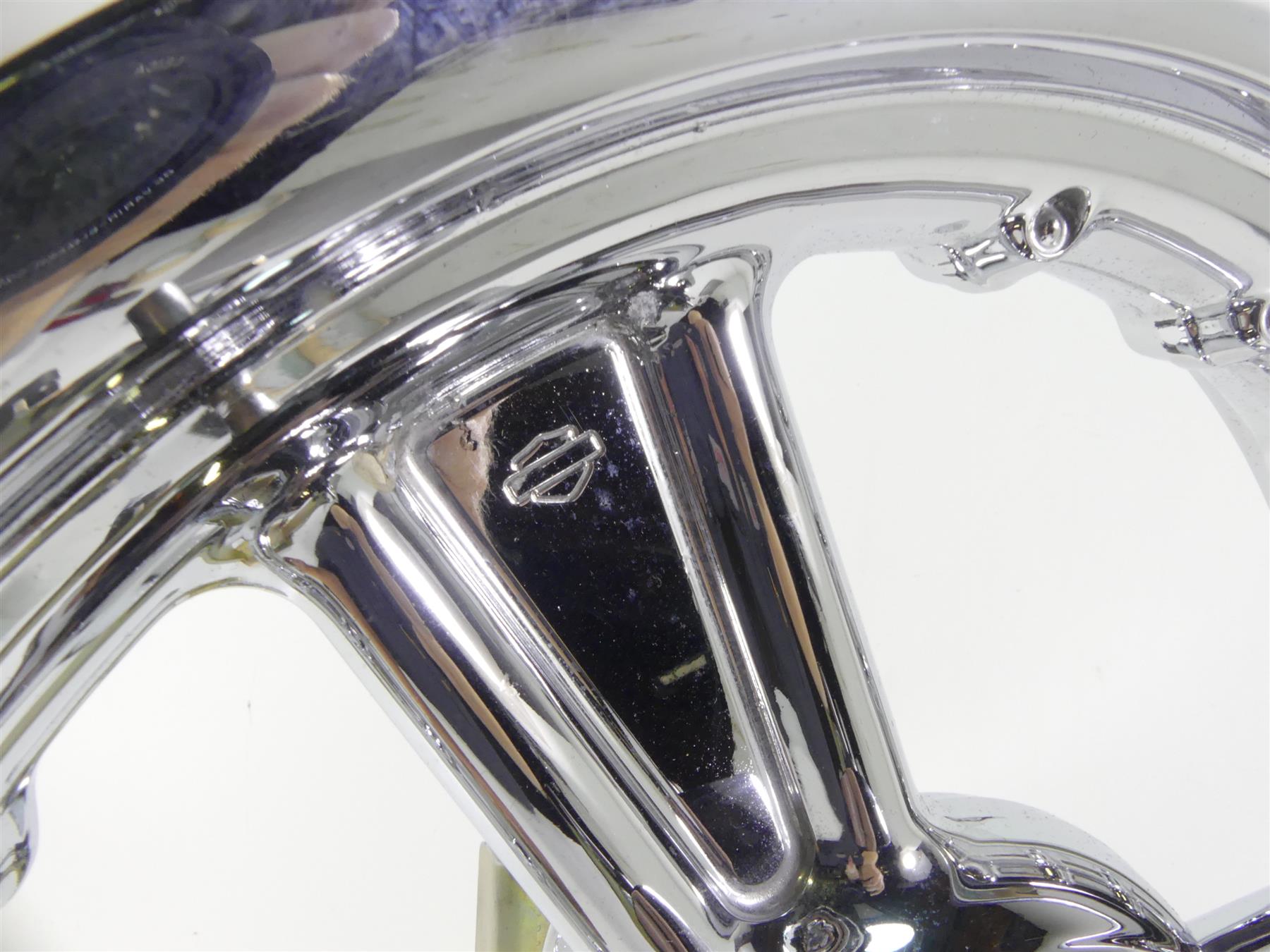 2004 Harley FLHTC SE CVO Electra Glide Front Wheel Rim 16x3 43478-04 {{ shop.shopifyCountryName }} - Mototech271