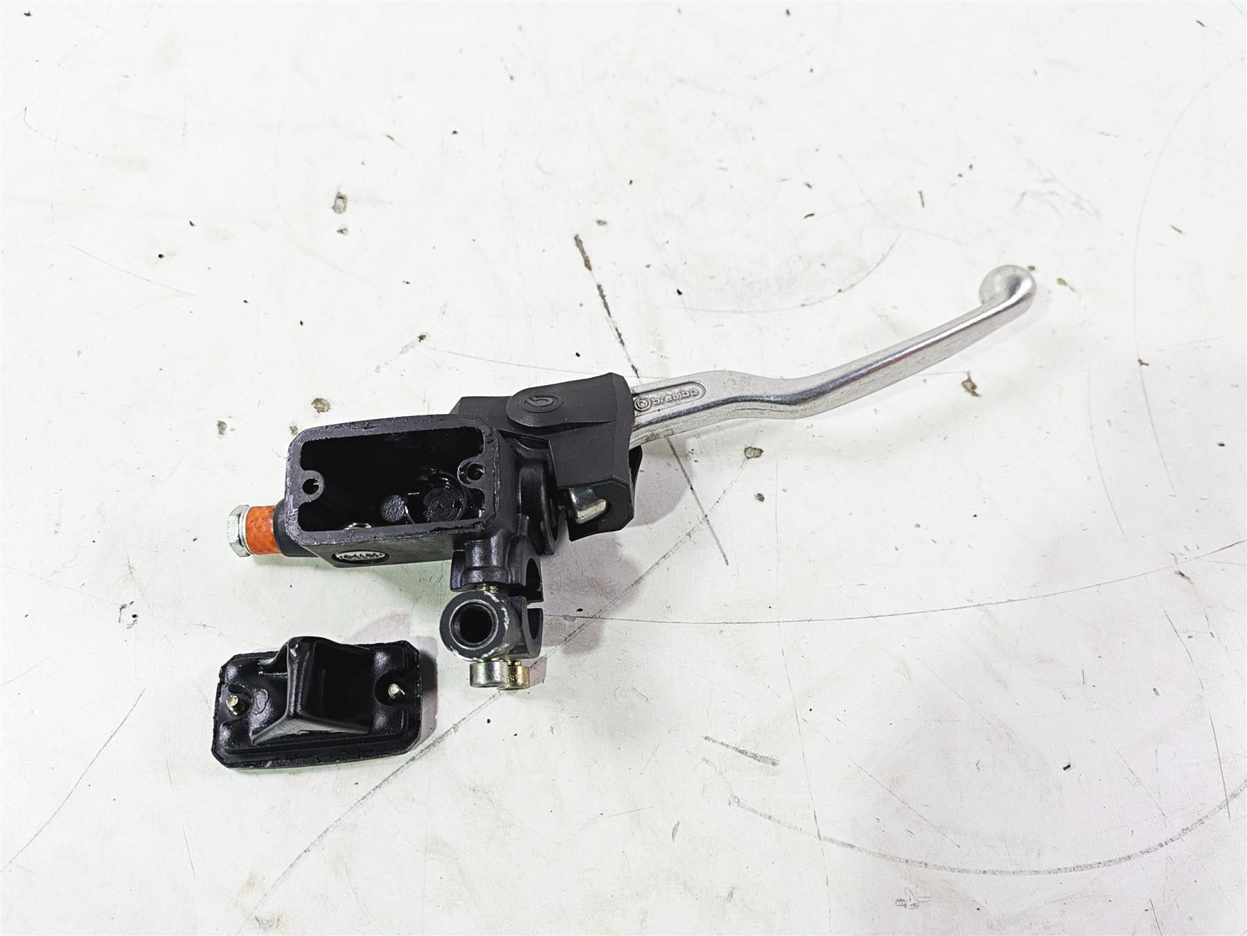1998 Moto Guzzi California 1100 EV Brembo Front Brake Master Cylinder GU30660180 {{ shop.shopifyCountryName }} - Mototech271