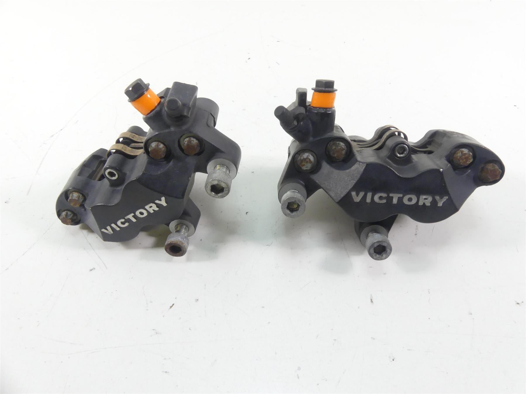 2013 Victory Cross Country Front Left Right Brake Caliper Set 1912534 1912535 {{ shop.shopifyCountryName }} - Mototech271