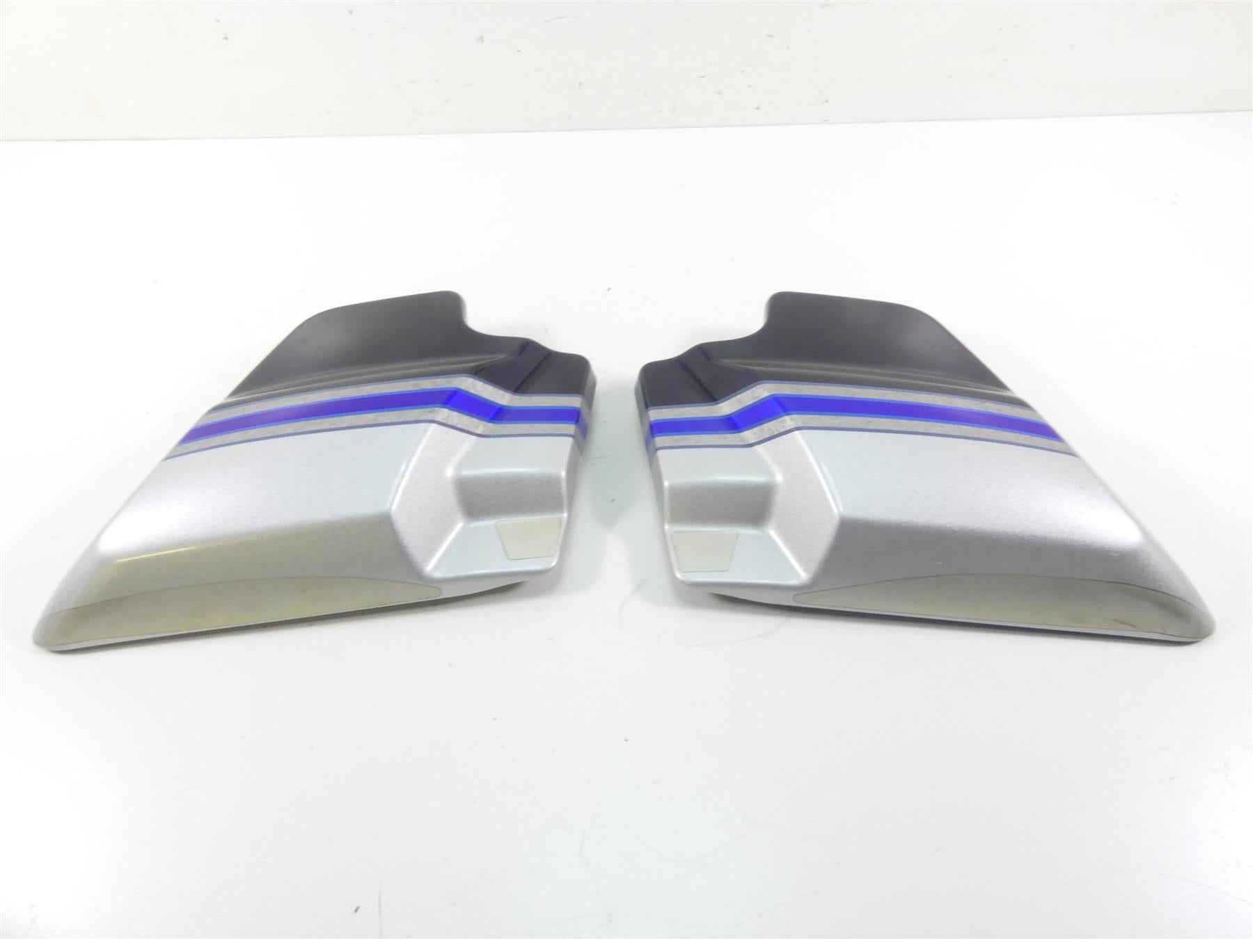 2009 Harley FLHTCU SE4 CVO E-Glide Nice Side Cover Fairing Set 66048-09 66250-09 {{ shop.shopifyCountryName }} - Mototech271