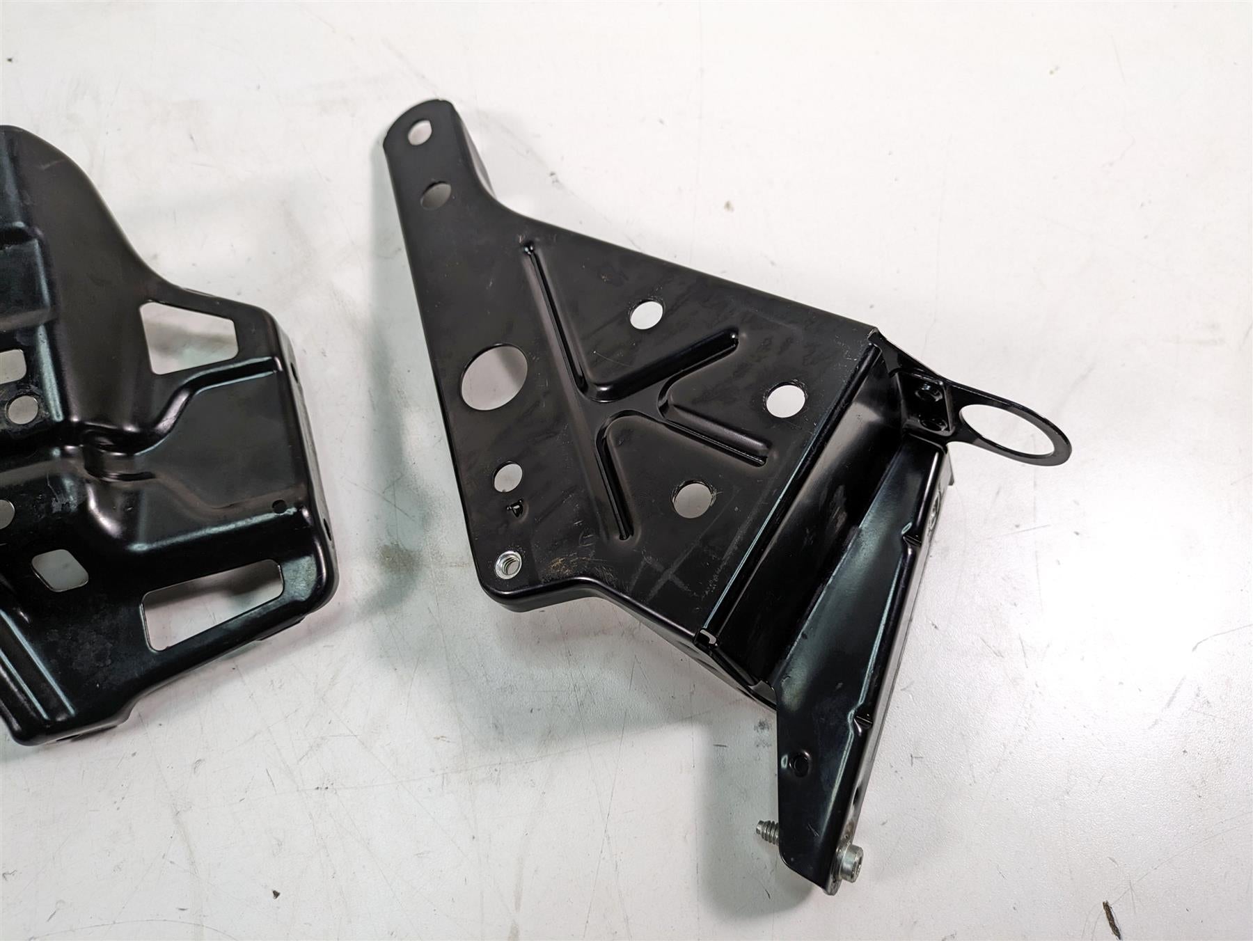 2014 Harley Touring FLHTK Electra Glide Front Fairing Mount Holder Set 57000186 {{ shop.shopifyCountryName }} - Mototech271