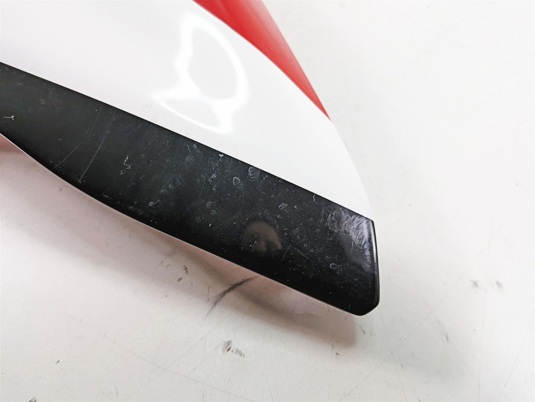 2020 Ducati Hypermotard 950 SP Left Tank Fairing Cover Cowl 48028972AC {{ shop.shopifyCountryName }} - Mototech271