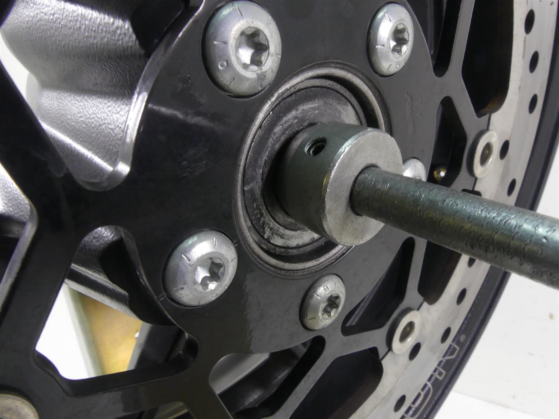 2018 Harley Softail FXFB Fat Bob Nice Straight Rear 16x5 Wheel Rim 40900444 {{ shop.shopifyCountryName }} - Mototech271