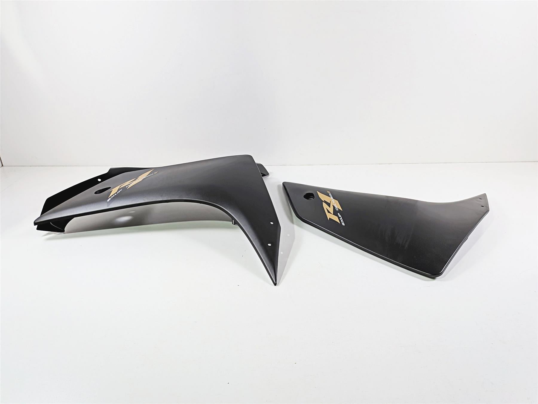 2008 Yamaha YZF R1 RN19 Left Right Side Fairing Cover Set 4C8-Y283U 4C8-Y283V-00 {{ shop.shopifyCountryName }} - Mototech271