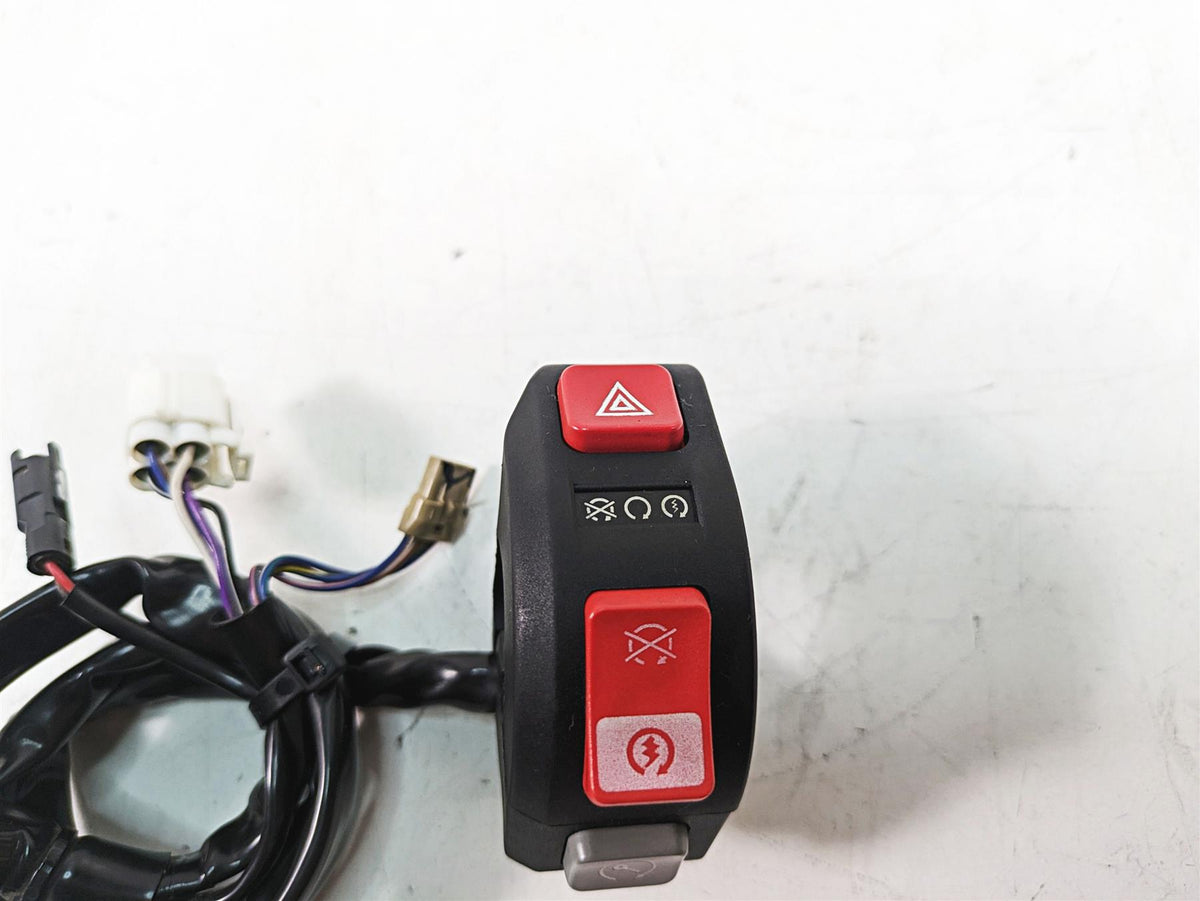 2020 KTM 1290 Super Adventure R Right Hand Start Stop Control Switch 61411174100 {{ shop.shopifyCountryName }} - Mototech271