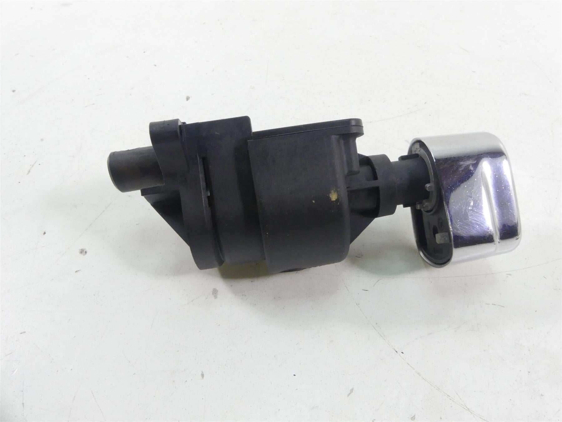 2017 Harley Touring FLHTKL Electra Glide Ignition Switch Key Lock Set 71400012B {{ shop.shopifyCountryName }} - Mototech271