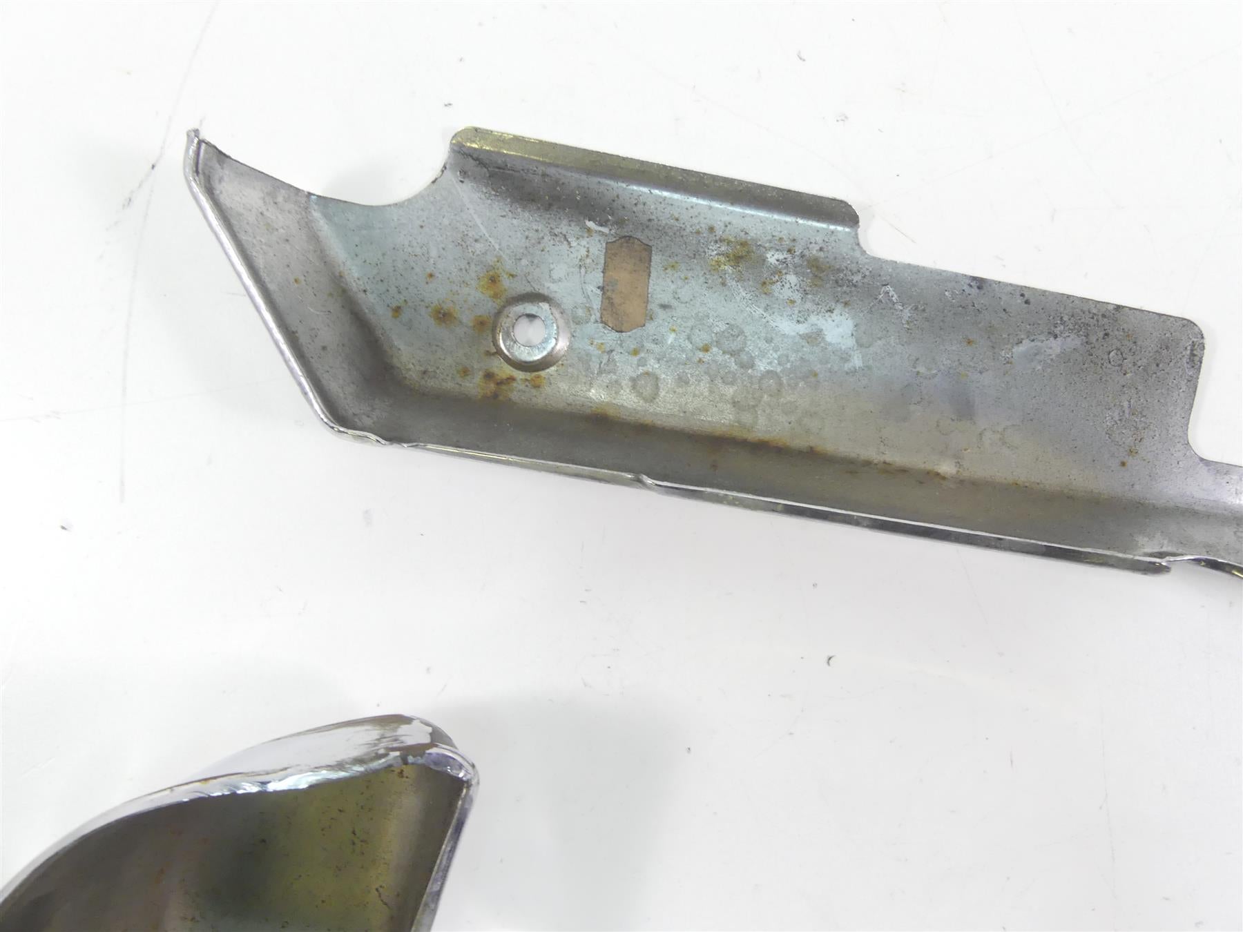 2001 Moto Guzzi California Sp 1100 Rear Frame Rail Chrome Cover Set GU03446930 {{ shop.shopifyCountryName }} - Mototech271