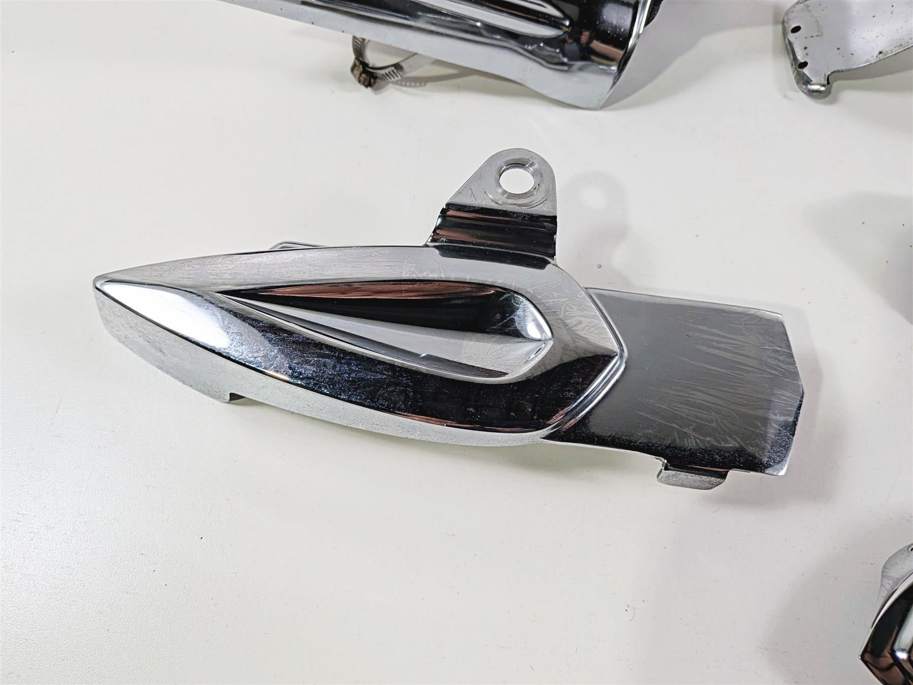 2003 Honda V-Twin VTX1800 C Kuryakyn Swingarm Differential Cover Set 8285 8688 {{ shop.shopifyCountryName }} - Mototech271