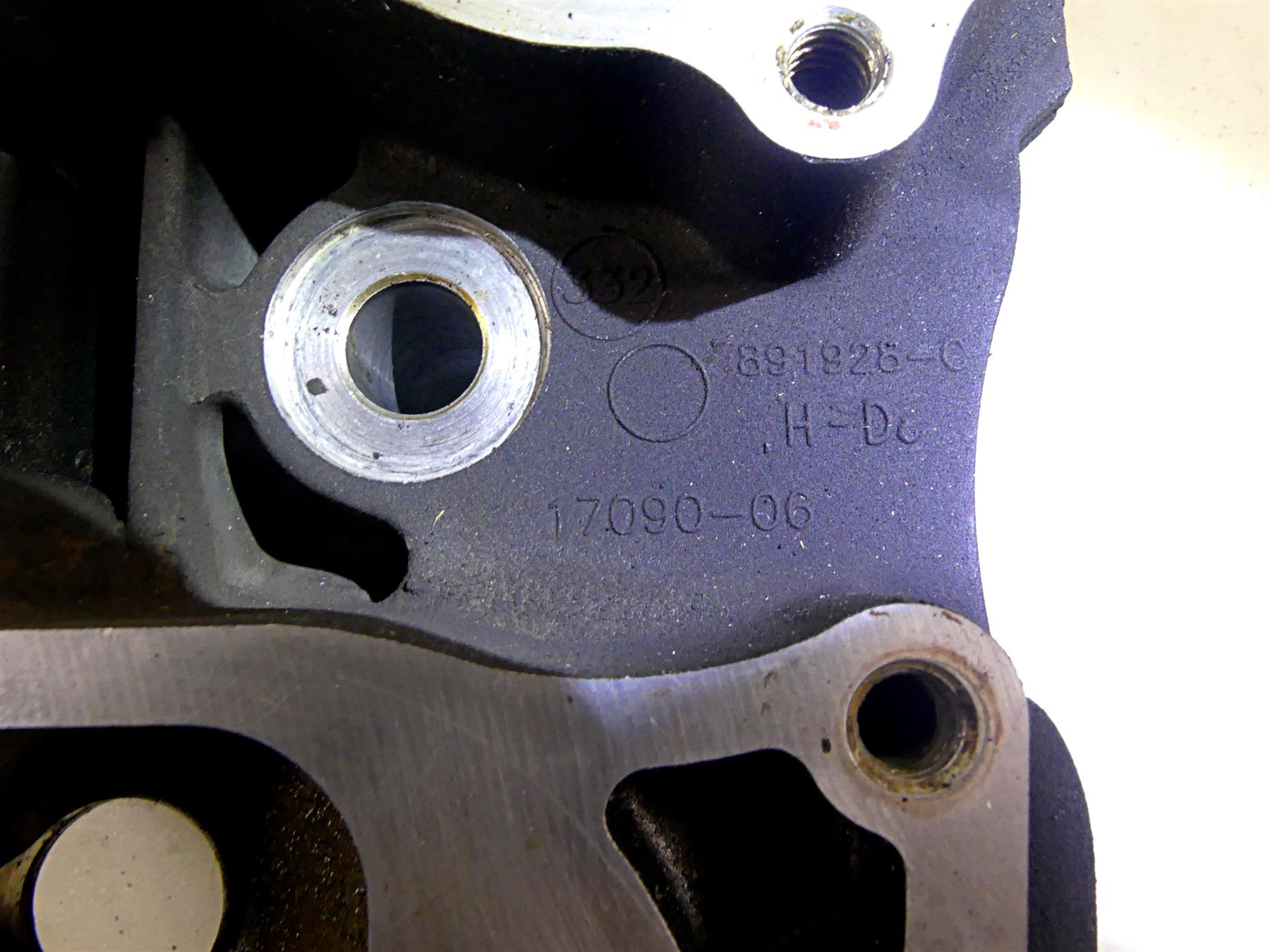 2007 Harley Touring FLHRC Road King Front Cylinder Head Cylinderhead 96 17178-06 {{ shop.shopifyCountryName }} - Mototech271
