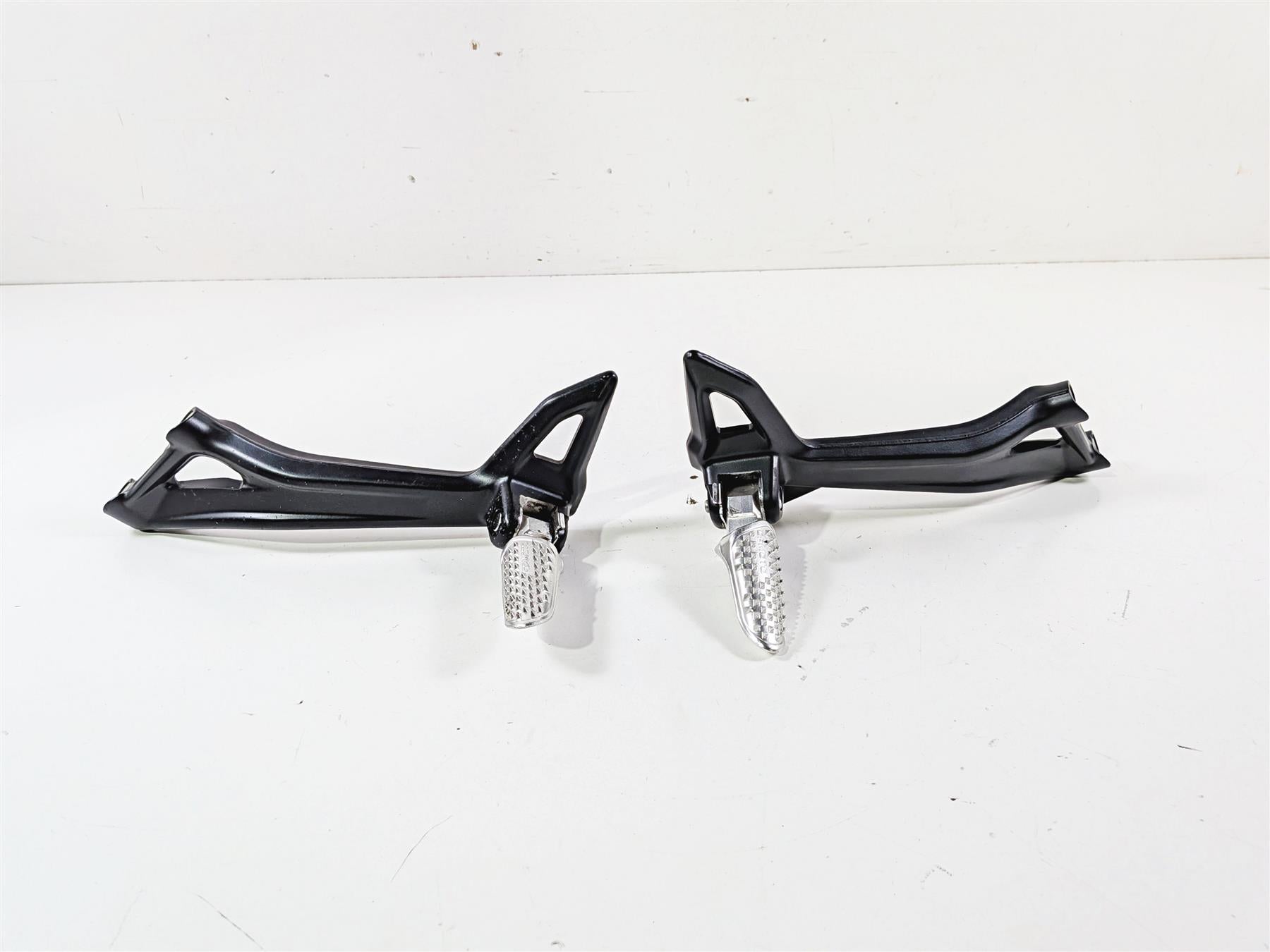 2025 CFMoto 450 SS Left Right Rear Passenger Footpegs 6AQV-140200-1001-0D300 {{ shop.shopifyCountryName }} - Mototech271
