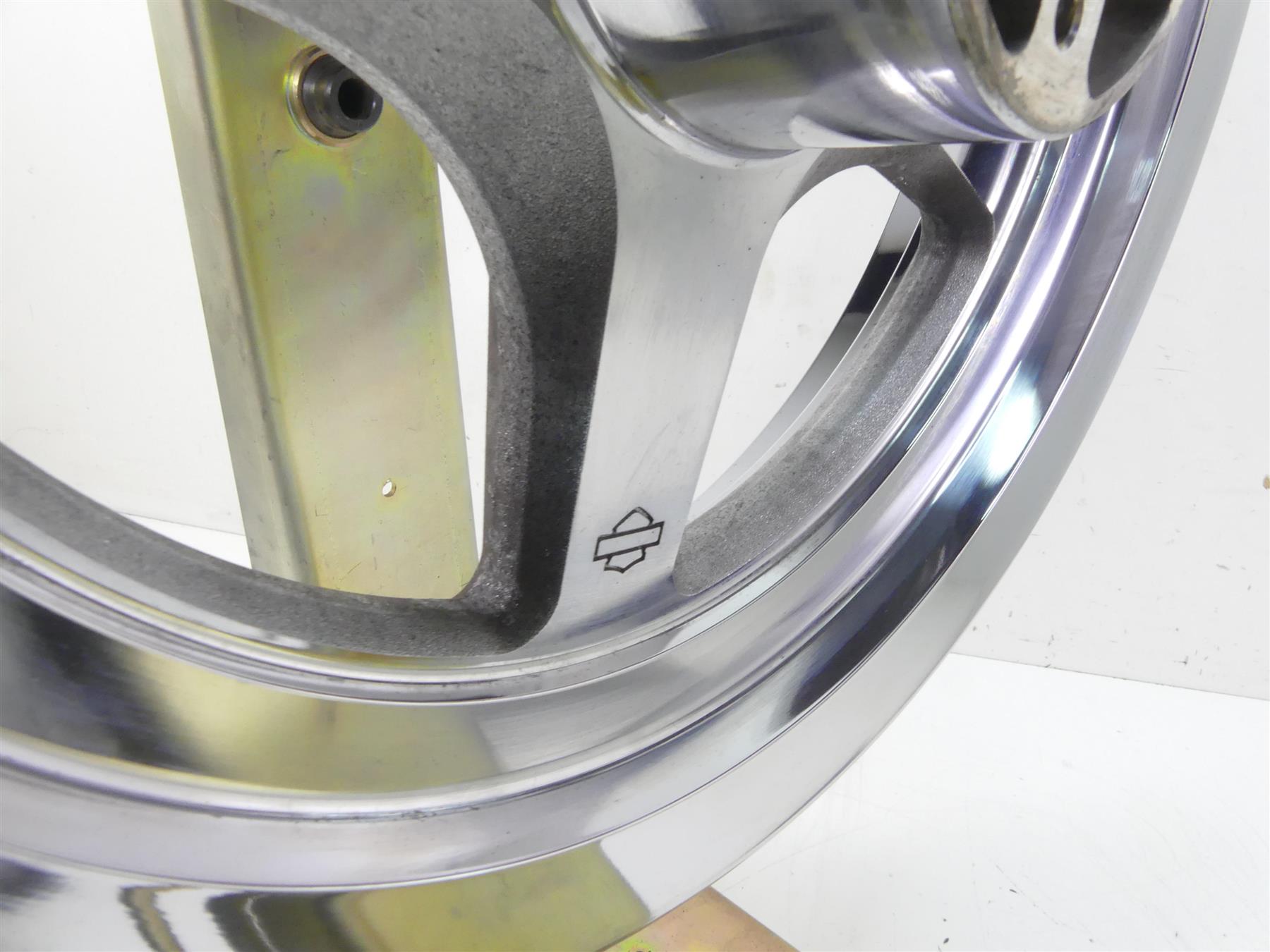 2005 Harley Touring CVO FLHTC SE Electra Glide Front Wheel Rim 16x3 43573-00A {{ shop.shopifyCountryName }} - Mototech271