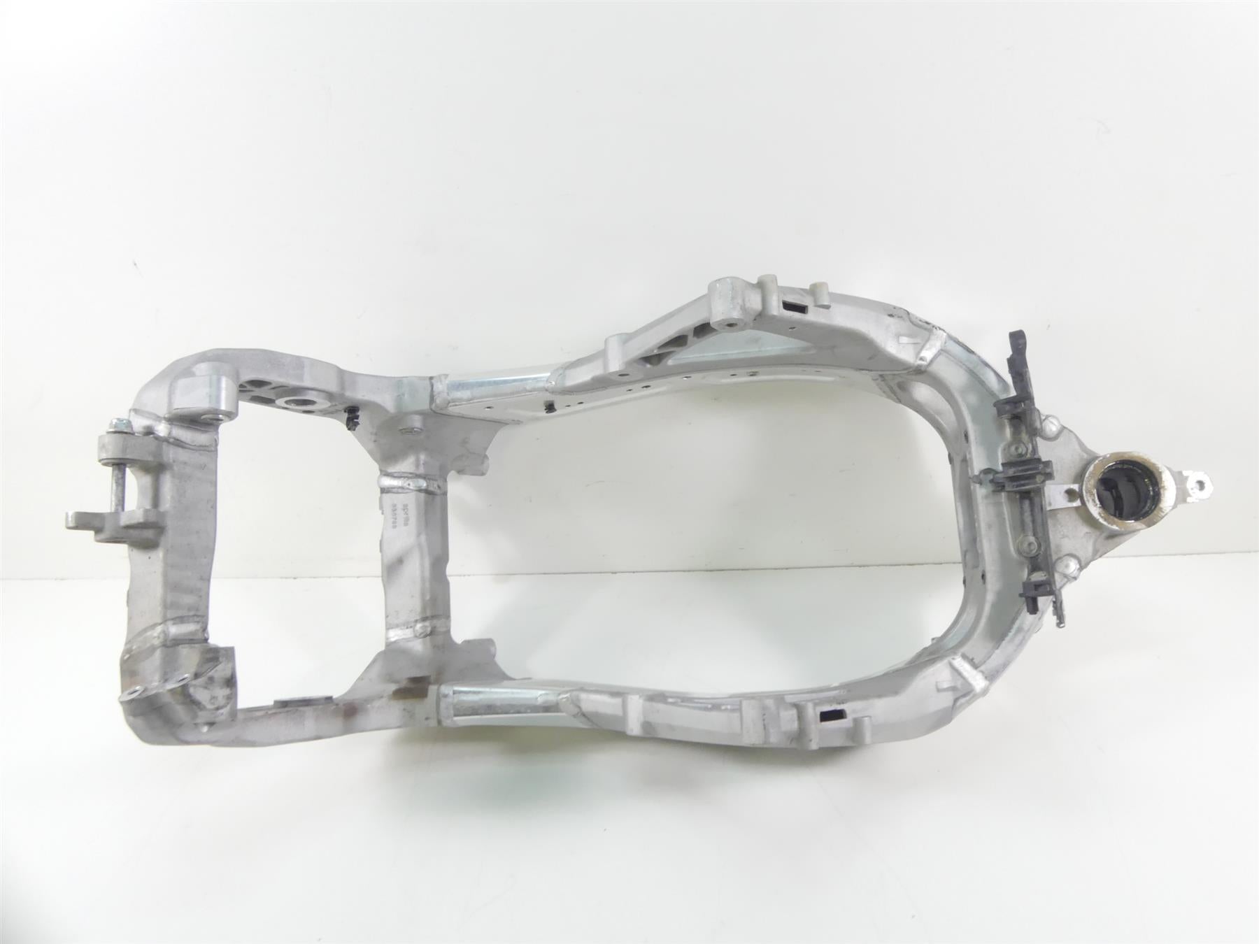 2019 Aprilia Tuono V4 RR Factory Straight Main Frame Chassis - Slvg 896962 {{ shop.shopifyCountryName }} - Mototech271
