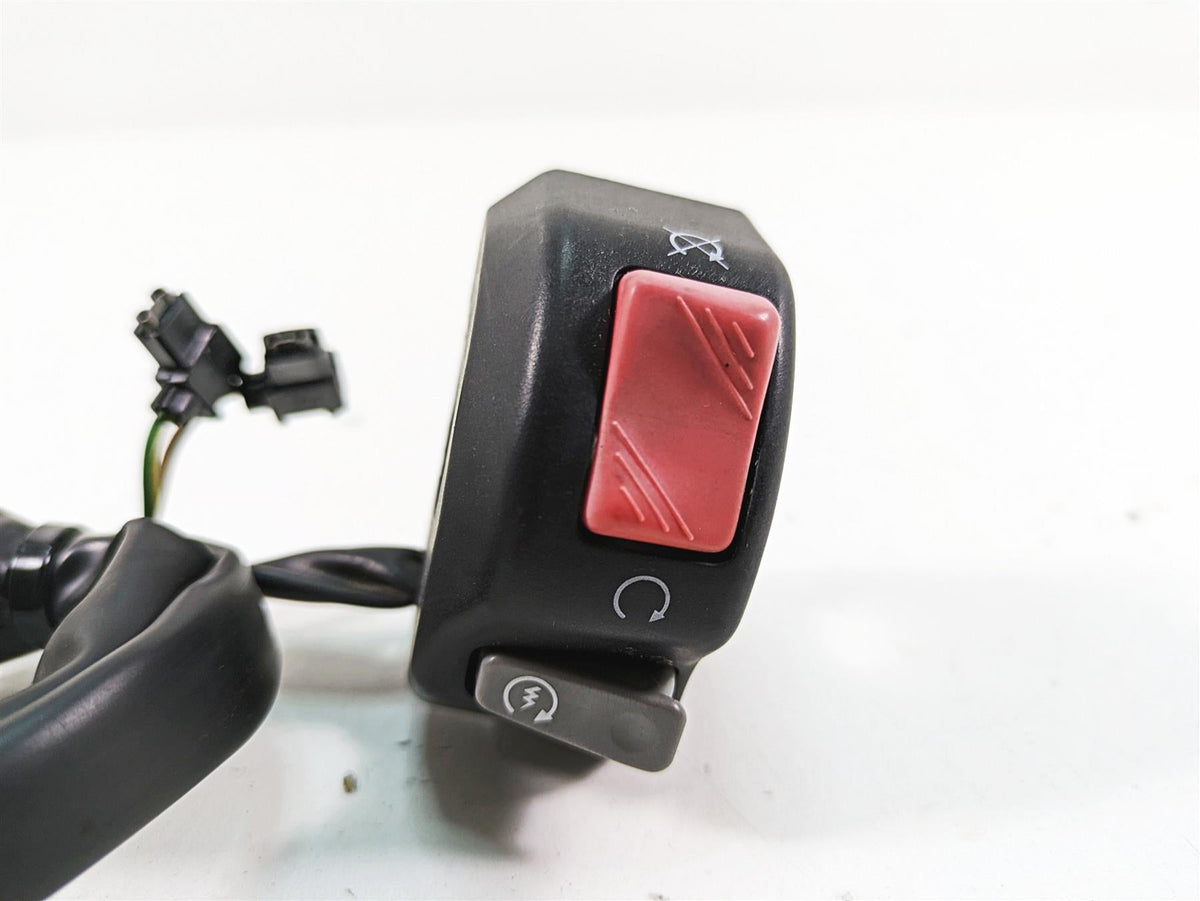 2007 Yamaha R1 YZFR1 Right Hand Kill Start Control Switch 4C8-83973-00-00 {{ shop.shopifyCountryName }} - Mototech271