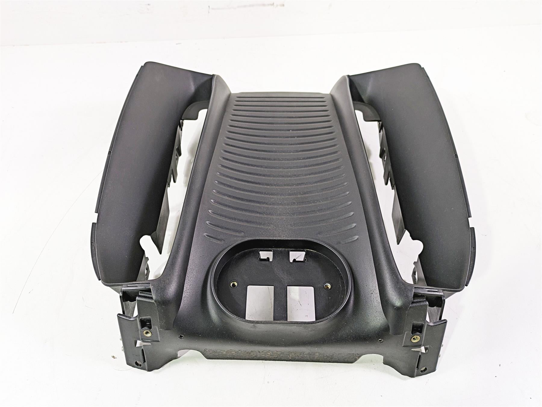 2010 Harley VRSCF Muscle Rod Radiator Front Center Cover Fairing 26826-09 {{ shop.shopifyCountryName }} - Mototech271