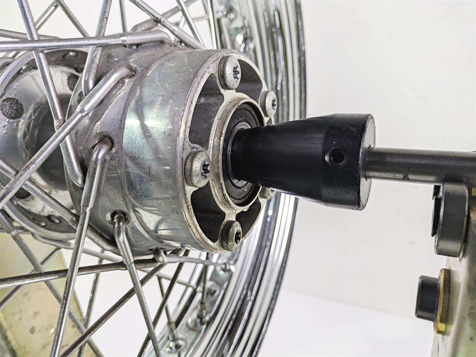 2016 Harley Touring FLHR Road King 16x3 Front Wheel Spoke Rim - Read 40960-09 {{ shop.shopifyCountryName }} - Mototech271
