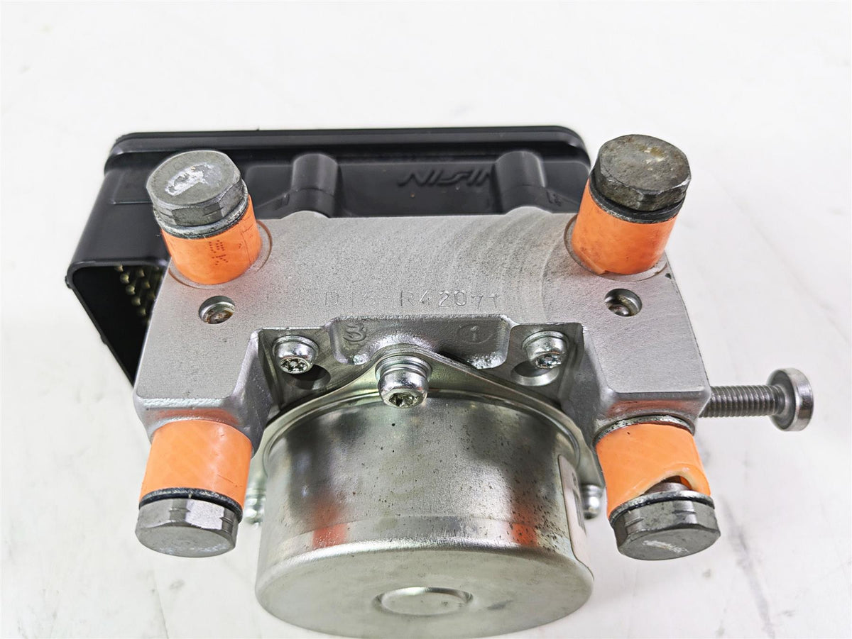 2015 Triumph Tiger Explorer XC Abs Brake Pump Unit Module T2026501 {{ shop.shopifyCountryName }} - Mototech271
