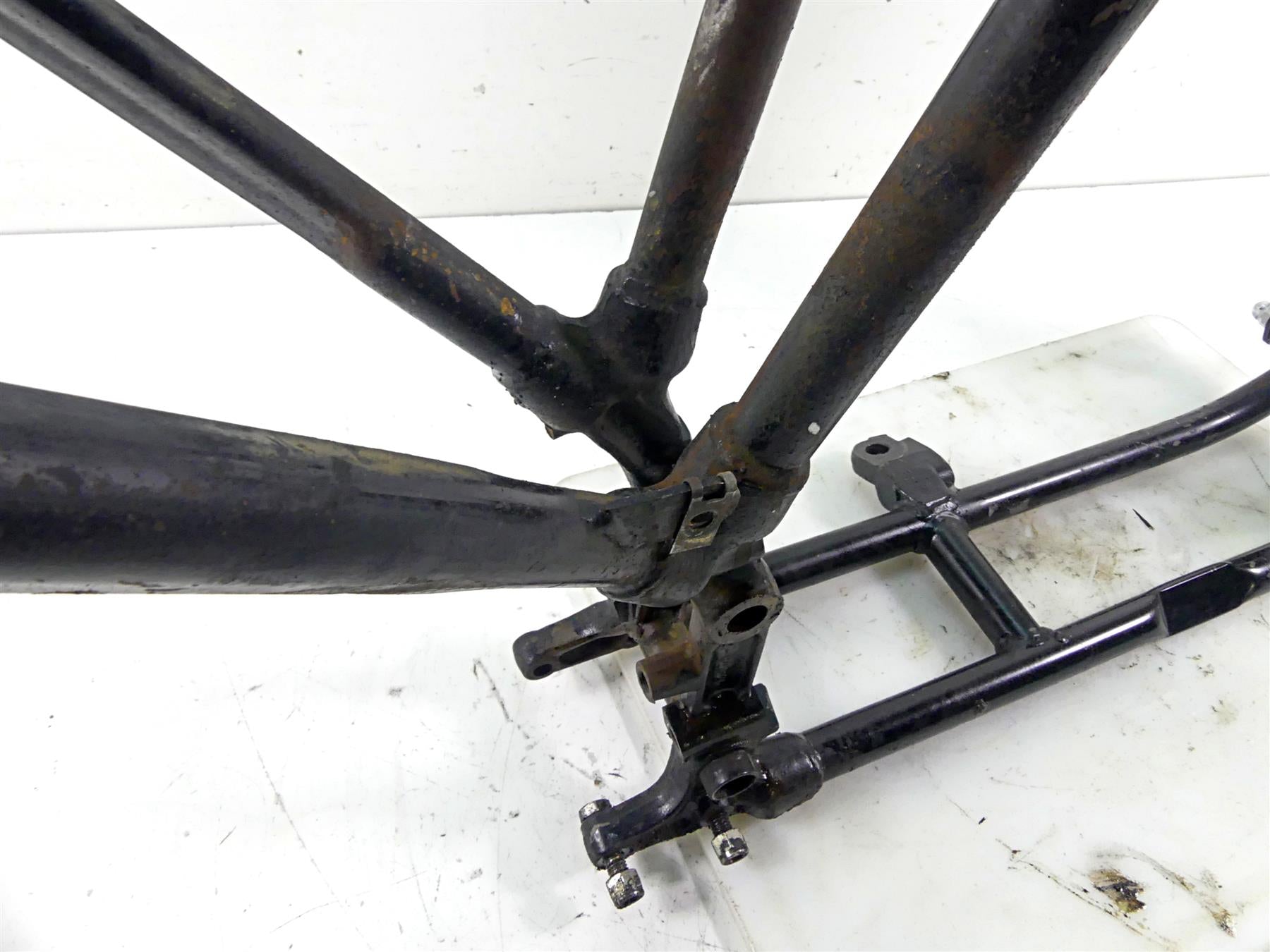1979 Harley Sportster XLS1000 Roadster Straight Main Frame Chassis 47265-79 {{ shop.shopifyCountryName }} - Mototech271