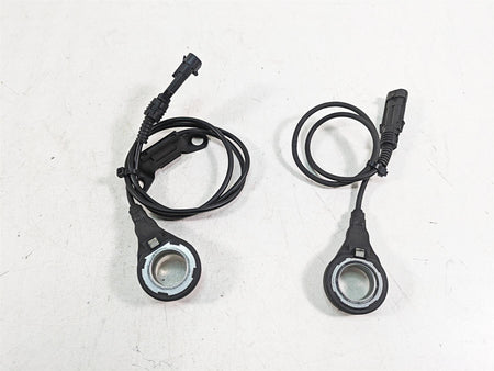 2020 Harley Touring FLHX Street Glide Front & Rear Abs Sensors 40615-08 32700015 {{ shop.shopifyCountryName }} - Mototech271