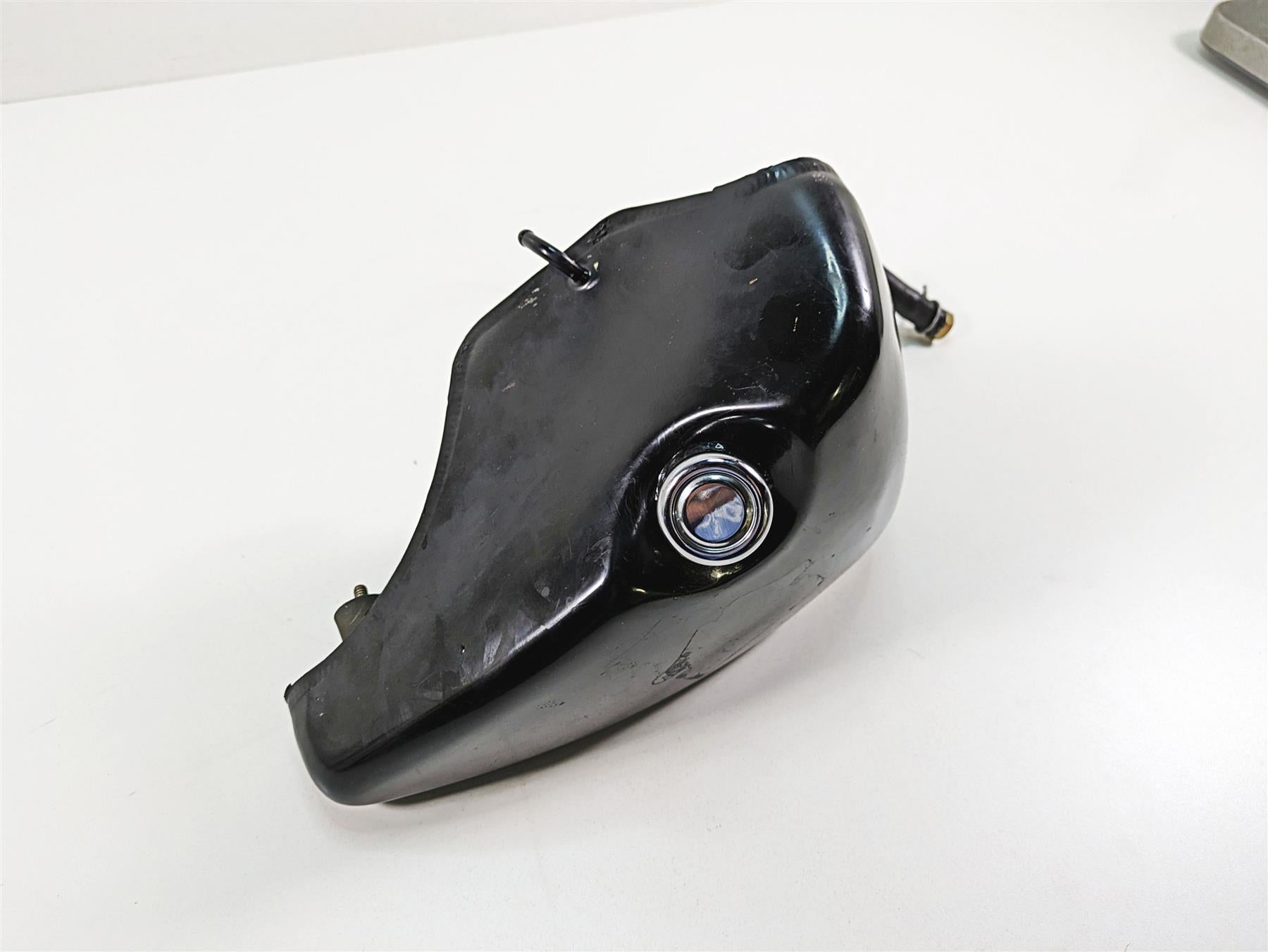 1986 Harley Sportster XLH 883 Oil Tank Reservoir & Dipstick Set 62475-83 {{ shop.shopifyCountryName }} - Mototech271