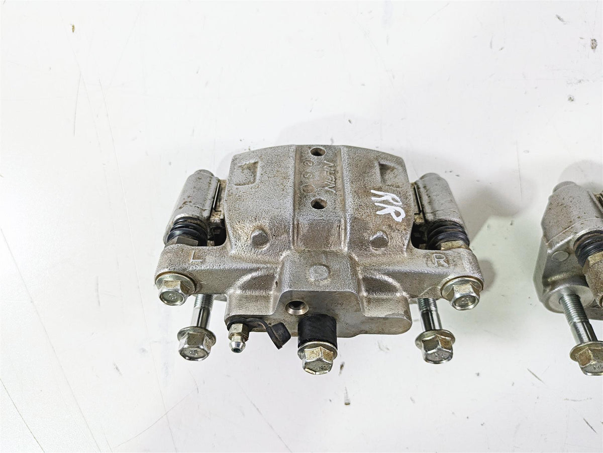 2022 Yamaha YXZ1000 R Rear Brake Caliper Set B5H-2580V-01-00 B5H-2580W-01-00 {{ shop.shopifyCountryName }} - Mototech271