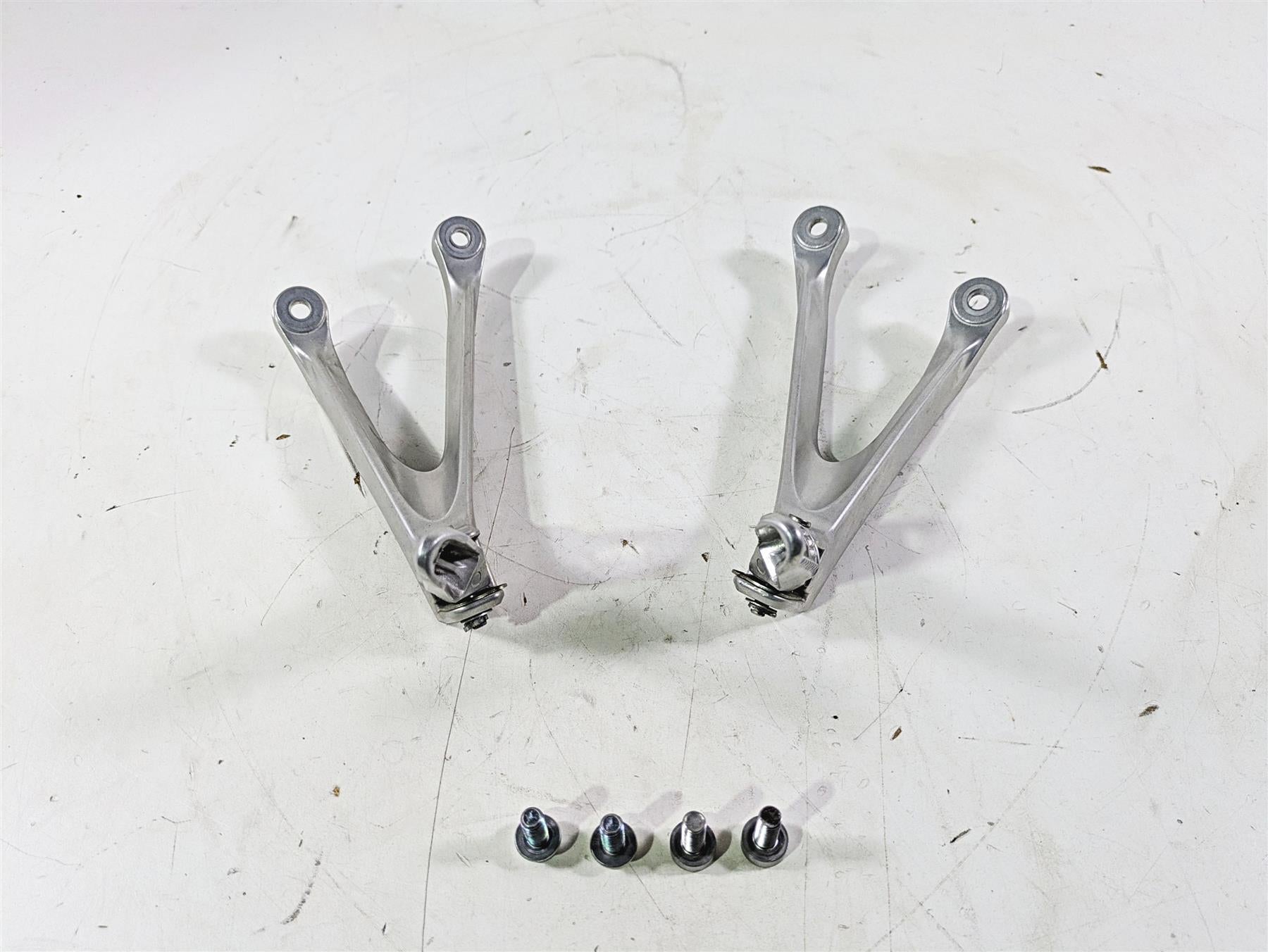 2008 Honda CBR1000RR SC59 Rear Passenger Footpeg Set 50750-MFL-000 50760-MFL-000 | Mototech271