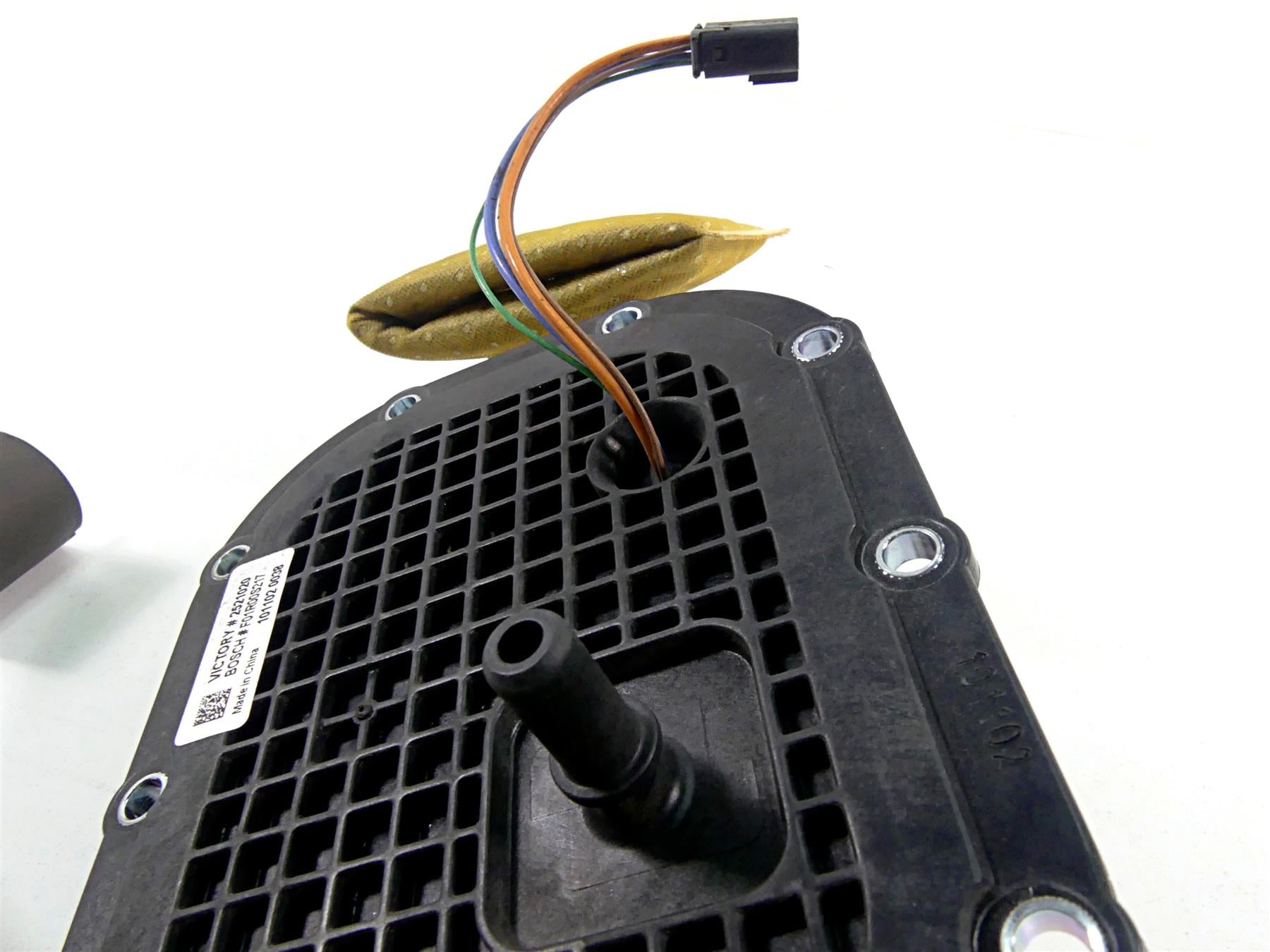 2011 Victory Cross Country Fuel Gas Petrol Pump - Tested 2521020 {{ shop.shopifyCountryName }} - Mototech271